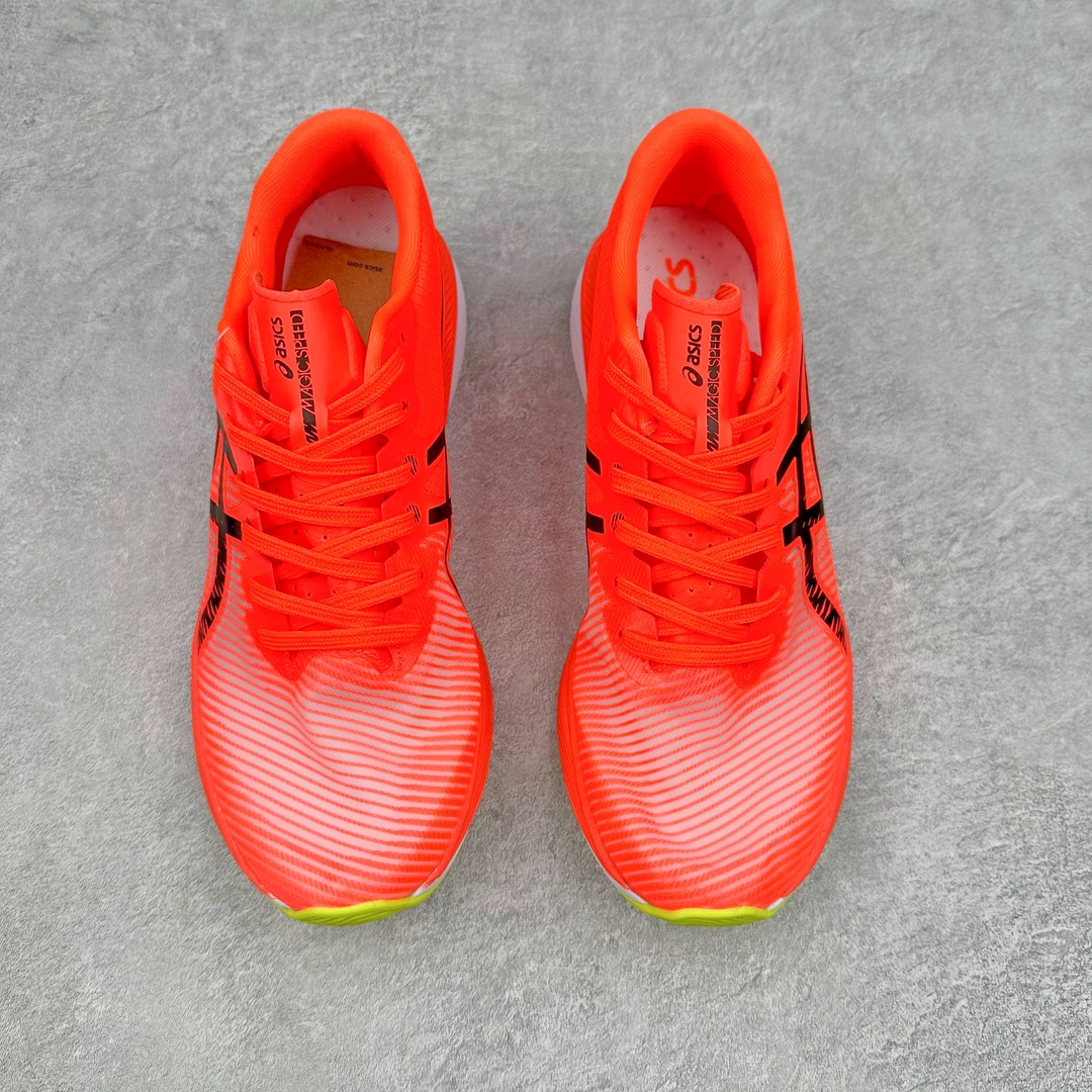 图片[2]-Asics Magic Speed 3 系列碳板竞速跑步鞋 鞋款采用亚瑟士FF BLAST CUSHIONING中底设计 为运动中带来回弾性和轻量性感受 工程网眼鞋面提供运动中所需的透气性和舒适性 内陷式碳板大底结构 带来运动时足底的舒适性和灵活性 帮助跑者获得轻盈的落地体验 尺码：36 37 38 39 39.5 40 40.5 41.5 42 42.5 43.5 44 45-选品中心