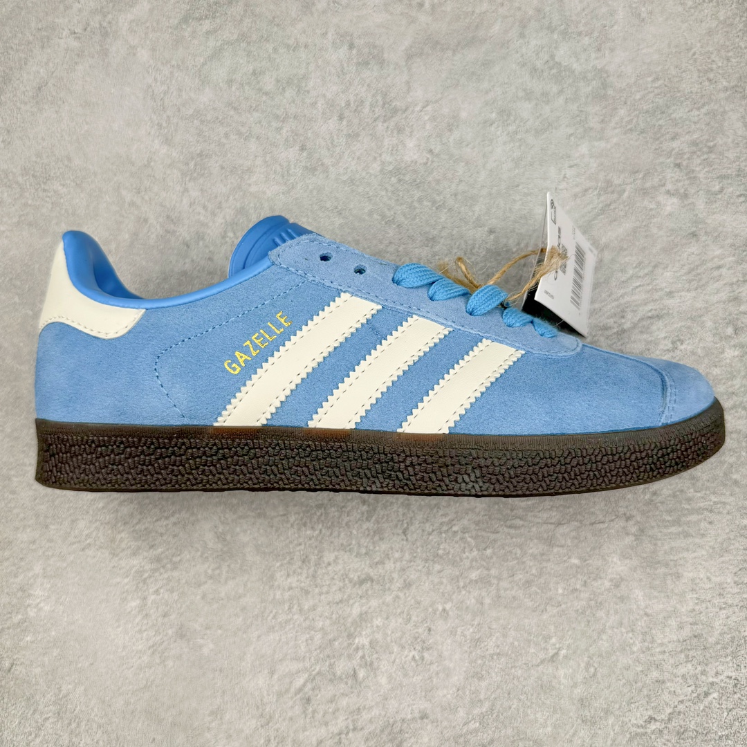 AD Gazelle Indoor Trainers 羚羊内训系列低帮复古百搭休闲运动德训风板鞋 ID6104 90年代经典的复刻版！自60年代以足球训练鞋面世以来,Gazelle就以其经典设计席卷全球。1991年版本的复刻,再造经典Gazelle。采用皮革打造,搭配浊色细节,让这款经典更加简约。尺码：36 36⅔ 37⅓ 38 38⅔ 39⅓ 40 40⅔ 41⅓ 42 42⅔ 43⅓ 44 45-选品中心