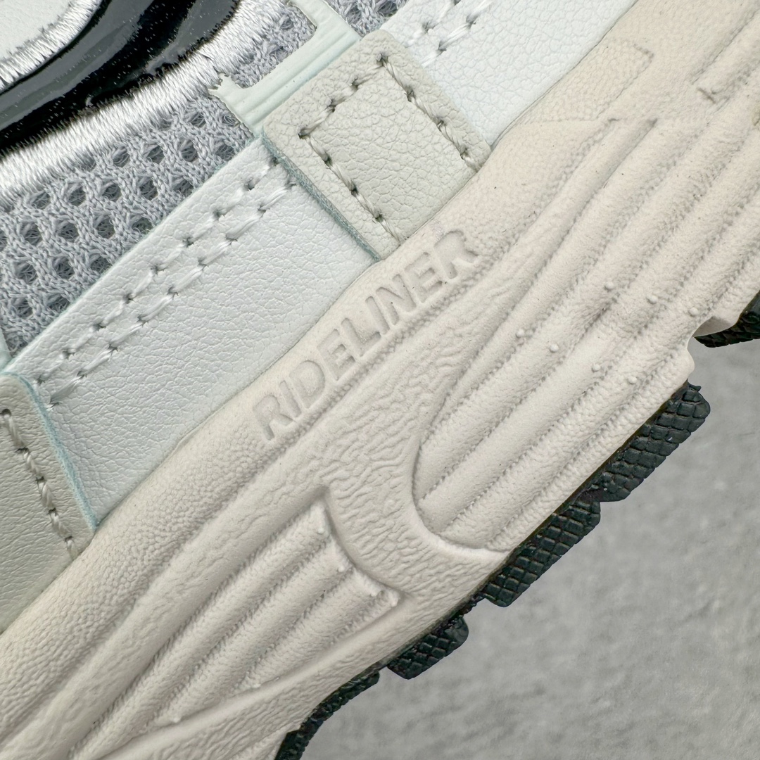 图片[11]-NK P-6000 系列低帮复古老爹风休闲运动舒适慢跑鞋 HJ3488-001 融合 Pegasus 过往运动鞋设计 助力 21 世纪早期跑步运动跃升时尚新高度 采用透气网眼布、运动风格线条和耐穿覆面 兼具吸睛外观和舒适感受 中底泡绵以田径赛道为灵感 打造厚实设计 缔造出众缓震性能 尺码：36 36.5 37.5 38 38.5 39 40 40.5 41 42 42.5 43 44 44.5 45-选品中心