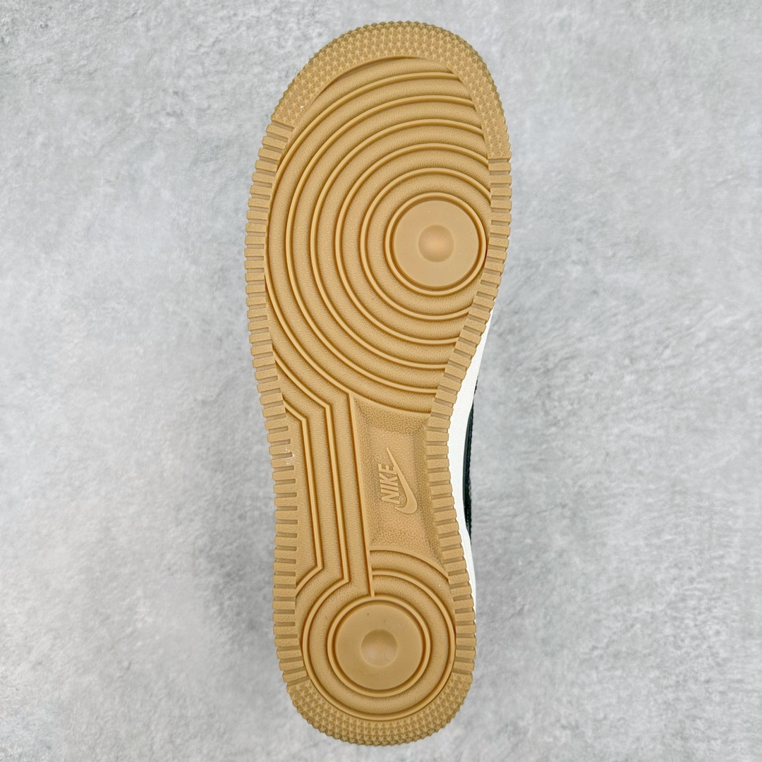 Nike Air Force 1´07 Low DZ8-002 Nike Air Force 1´07 Low DZ8-002