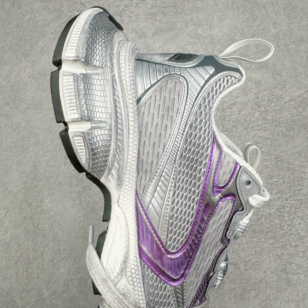 图片[6]-＃VG零售版 BALENCIAGA 3XL Sneakers 巴黎世家十代网布系带低帮走秀复古老爹鞋 全套原纸板楦头开发 最原汁原味的灵魂版型 全鞋荧光划线卡点 胶水把控整洁度追求极致完美 每一双都是工艺品 多重QC质检 超越公司货的品控标准 实实在在的免检产品 原盒原配 正确字体电绣 粗细、位置、大小正确 侧边TPU 透气孔匹配意产原版 正确分离大底 TPU软底 原版一致大底LOGO 立体感十足 原厂皮料水洗做旧 采购原厂网纱 不含皮革 网布材料和聚氨酯 磨损效果 鞋头边缘和后帮 Balenciaga 徽标 鞋面和后跟凸印尺码 鞋舌 3XL 橡胶品牌标识和反光细节 鞋帮拉袢和鞋舌拉祥 配反光细节 备用鞋带在鞋履前侧 可在穿着前取下 便于不同造型搭配 正常尺码 尺码：35 36 37 38 39 40 41 42 43 44 45 46-选品中心