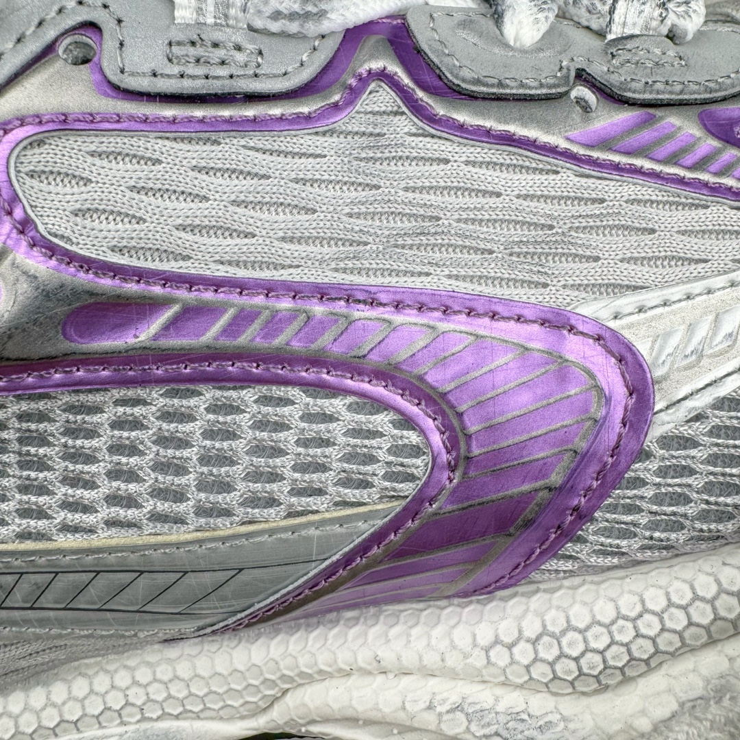 图片[15]-＃VG零售版 BALENCIAGA 3XL Sneakers 巴黎世家十代网布系带低帮走秀复古老爹鞋 全套原纸板楦头开发 最原汁原味的灵魂版型 全鞋荧光划线卡点 胶水把控整洁度追求极致完美 每一双都是工艺品 多重QC质检 超越公司货的品控标准 实实在在的免检产品 原盒原配 正确字体电绣 粗细、位置、大小正确 侧边TPU 透气孔匹配意产原版 正确分离大底 TPU软底 原版一致大底LOGO 立体感十足 原厂皮料水洗做旧 采购原厂网纱 不含皮革 网布材料和聚氨酯 磨损效果 鞋头边缘和后帮 Balenciaga 徽标 鞋面和后跟凸印尺码 鞋舌 3XL 橡胶品牌标识和反光细节 鞋帮拉袢和鞋舌拉祥 配反光细节 备用鞋带在鞋履前侧 可在穿着前取下 便于不同造型搭配 正常尺码 尺码：35 36 37 38 39 40 41 42 43 44 45 46-选品中心