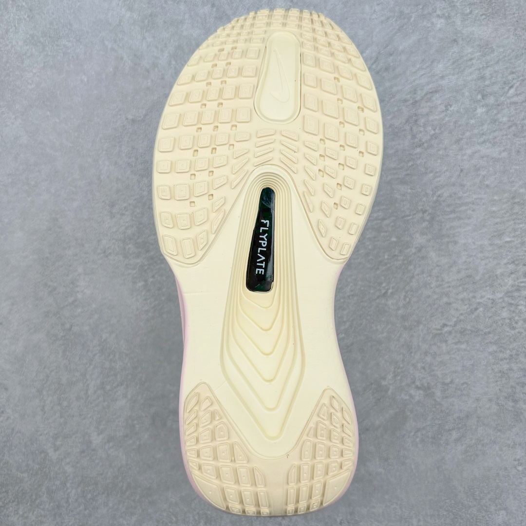 图片[9]-NK zoom Fly6 马拉松高端竞速跑步鞋 高弹性双层MD搭配碳纤维组合鞋底轻盈缓震 鞋面采用工程网眼设计 为特定高热区域营造出色透气性 进一步增加鞋面的穿孔数量 让足部能够快速散热 在高速运动时营造舒适稳定的贴合感 动力十足！尺码：36 36.5 37.5 38 38.5 39 40 40.5 41 42 42.5 43 44 44.5 45-选品中心