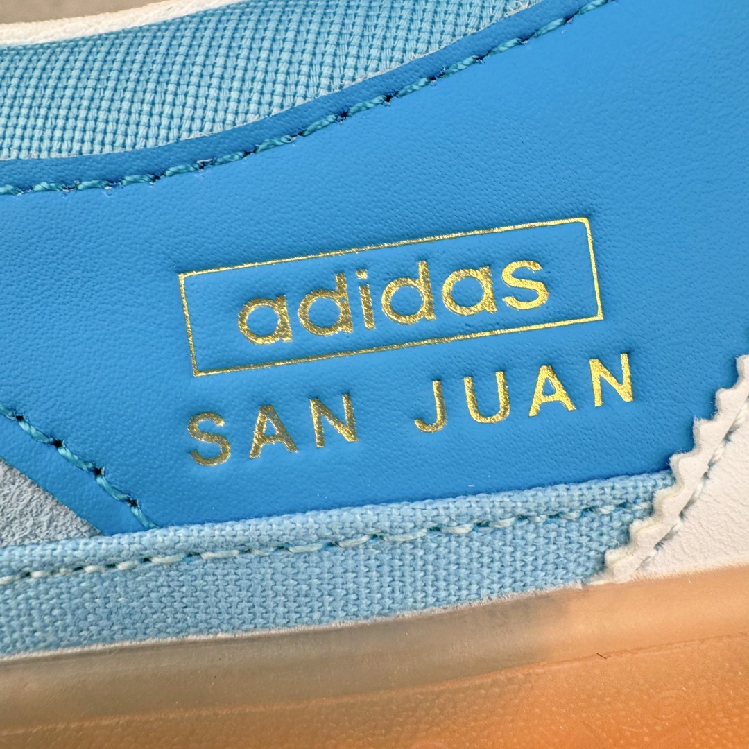 图片[14]-坏痞兔Bad Bunny x AD Gazelle Indoor Trainers \\\”Benito\\\”羚羊内训系列低帮复古百搭休闲运动德训风板鞋“联名白蓝变形鞋头”IF9734 Bad Bunny本人在杂志拍摄时率先上脚带一波节奏，emm，手上拿的杂志封面还是Kylie，看来前女友和布克重新约会，这位哥也还是没放下啊…回到鞋款本身，整体选择了简约的黑白皮革搭配浅灰色长绒麂皮材质，最后以半透明生胶大底收尾，质感在线。不同于以往联名的调色盘操作，Bad Bunny对Gazelle indoor进行了加宽加厚处理，以及鞋头变形的设计，带来全新的歪头面包鞋型Gazelle。此外，鞋款标签直接呈现在后跟处，鞋侧adidas标识下方还加入了\\\”benito\\\”字样，辨识度拉满。 尺码：35 36 36⅔ 37⅓ 38 38⅔ 39⅓ 40 40⅔ 41⅓ 42 42⅔ 43⅓ 44 44⅔ 45-选品中心