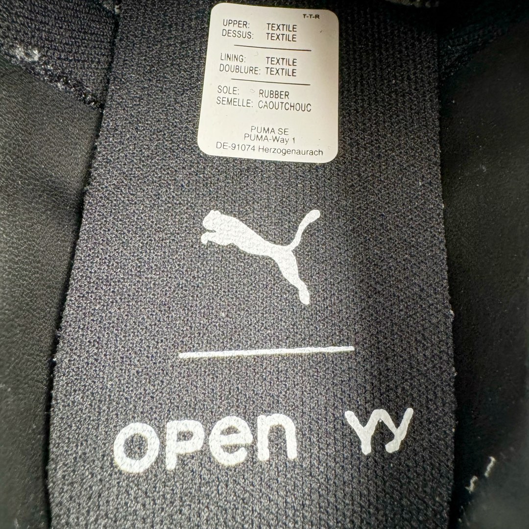 图片[13]-＃绿X/GX Puma Roma M Motorsport 彪马罗马阿莫尔系列低帮复古运动休闲赛车跑鞋 市面唯一正确版本 平台订单 独家原档私模大底 正确纸板中底 海玻璃鞋垫 原盒原配鞋盒分三个尺码段 原厂电绣 正确翻毛皮鞋面 全球知名运动品牌PUMA宝马赛车系列，融合了宝马车队的标志性配色，以趣味十足又前卫复古的设计引领潮流，将赛道精神融入街头时尚，开启前卫竞速之旅。自1978年巴伐利亚车队走上世界舞台，宝马赛车就在全球汽车制造和赛车运动领域留下了浓墨重彩的一笔。全新的两款BMW MMS Roma与BMW MMS Speedboat鞋款，均从宝马车型中汲取灵感。以黑或白为底色，融入经典配色，主打前卫复古风。Roma鞋款的鞋侧以复古的流线造型，缀以宝马经典Logo，巧妙吸睛；而Speedcat鞋款以亮眼三色条纹元素缀以舒适鞋面，赋予了独特的个性美学，演绎赛车的无尽能量。 货号：397397-01 尺码：35.5 36 37 37.5 38 38.5 39 40 40.5 41 42 42.5 43 44-选品中心