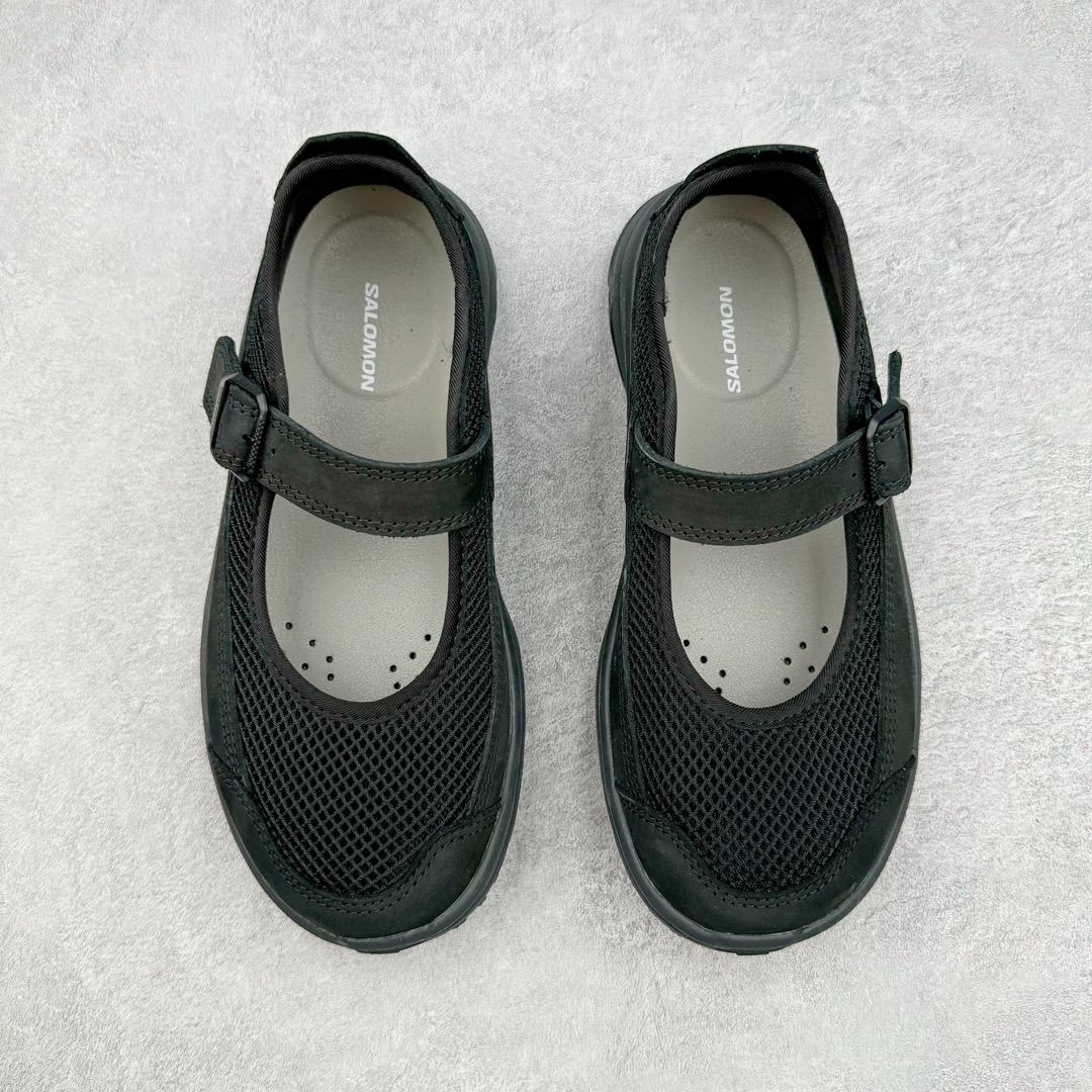 图片[2]-＃绿X/GX RX MARIE x SALOMON 萨洛蒙舒适減震耐磨低帮生活一脚蹬休闲鞋 在设计上向经典鞋款玛丽珍鞋致敬，其轮廓遵循尼龙搭扣玛丽珍鞋的经典外观。鞋底采用Salomon的Contagrip®技术，这种专利外底设计提供了卓越的抓地力和耐磨性，无论在城市街头还是户外小径上，都能自信行走。中底配备EVA缓震系统，有效吸收每一步的冲击力，减少长时间行走或站立带来的疲劳感。在功能上采用了网布透气鞋面，并配置了轻质 EVA 中底，融入了轻盈舒适的运动感（重量仅为237 克），使其成为一款户外恢复鞋，穿着它能提供长途徒步旅行后的舒适感。鞋带和扣带设计不仅增加了鞋款的时尚感，还方便调节松紧，确保每一位穿着者都能找到最合适的贴合度。透气性良好的鞋垫和内衬材质，保持双脚的干爽与舒适，让你在长时间穿着时也不会感到闷热。不仅在设计上兼顾了时尚和功能，还具备了广泛的适用性。无论是上班、购物、还是郊游，这款鞋都能胜任。其优雅的外观和强大的功能性，使其成为都市女性和户外爱好者的最佳选择。 尺码：36 36.5 37.5 38 38.5 39-选品中心