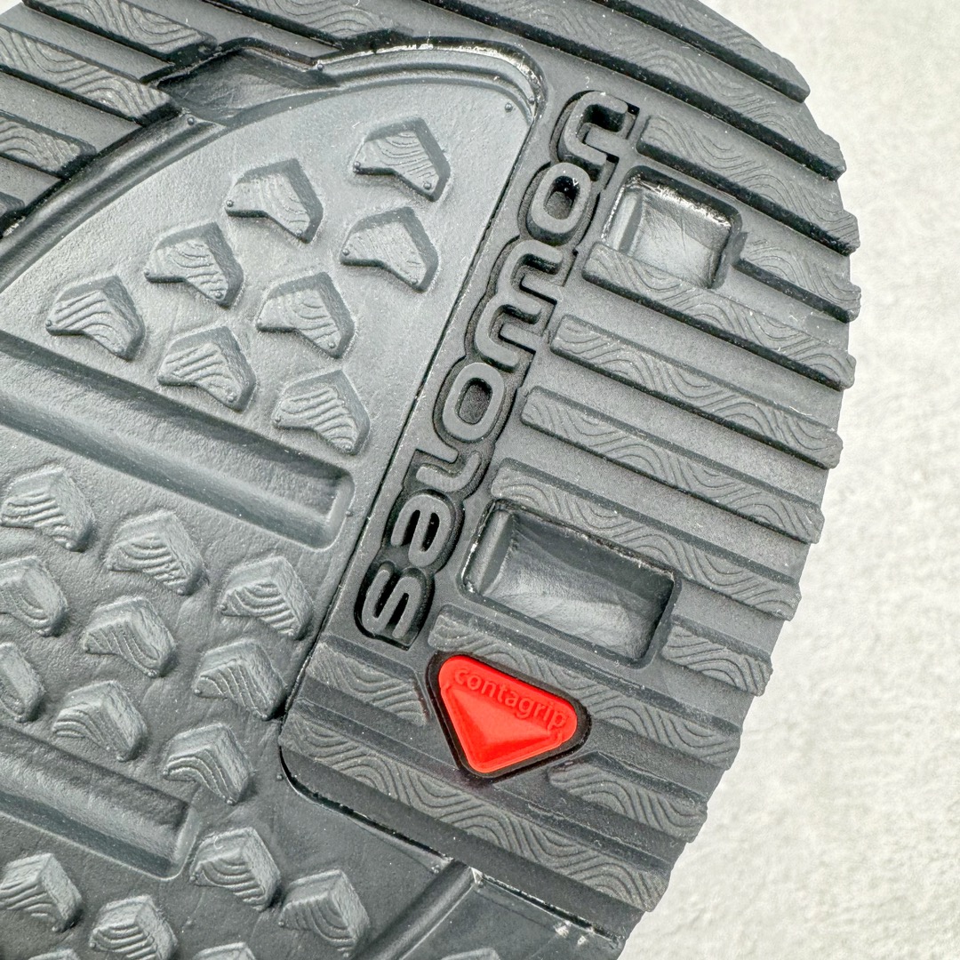 图片[18]-＃绿X/GX RX MARIE x SALOMON 萨洛蒙舒适減震耐磨低帮生活一脚蹬休闲鞋 在设计上向经典鞋款玛丽珍鞋致敬，其轮廓遵循尼龙搭扣玛丽珍鞋的经典外观。鞋底采用Salomon的Contagrip®技术，这种专利外底设计提供了卓越的抓地力和耐磨性，无论在城市街头还是户外小径上，都能自信行走。中底配备EVA缓震系统，有效吸收每一步的冲击力，减少长时间行走或站立带来的疲劳感。在功能上采用了网布透气鞋面，并配置了轻质 EVA 中底，融入了轻盈舒适的运动感（重量仅为237 克），使其成为一款户外恢复鞋，穿着它能提供长途徒步旅行后的舒适感。鞋带和扣带设计不仅增加了鞋款的时尚感，还方便调节松紧，确保每一位穿着者都能找到最合适的贴合度。透气性良好的鞋垫和内衬材质，保持双脚的干爽与舒适，让你在长时间穿着时也不会感到闷热。不仅在设计上兼顾了时尚和功能，还具备了广泛的适用性。无论是上班、购物、还是郊游，这款鞋都能胜任。其优雅的外观和强大的功能性，使其成为都市女性和户外爱好者的最佳选择。 尺码：36 36.5 37.5 38 38.5 39-选品中心