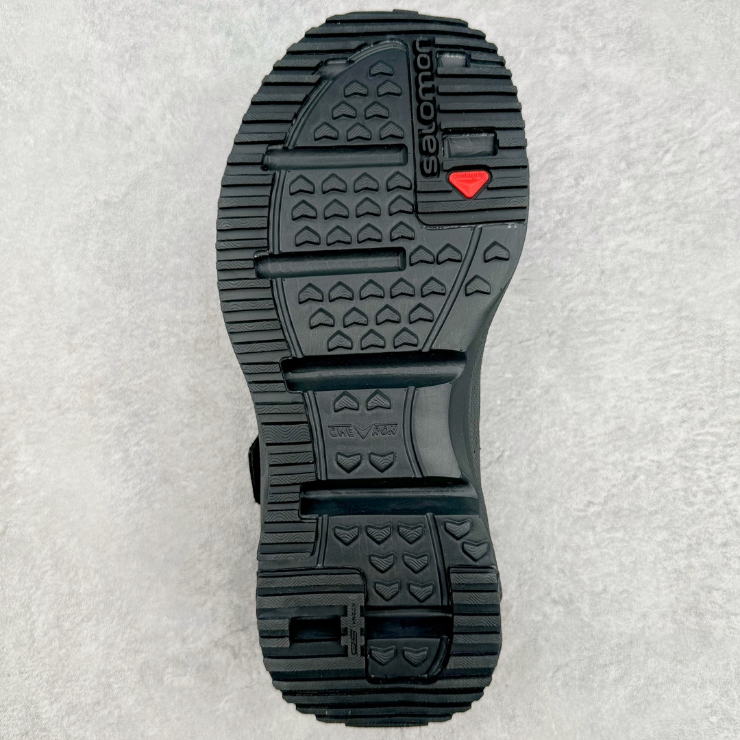 图片[9]-＃绿X/GX RX MARIE x SALOMON 萨洛蒙舒适減震耐磨低帮生活一脚蹬休闲鞋 在设计上向经典鞋款玛丽珍鞋致敬，其轮廓遵循尼龙搭扣玛丽珍鞋的经典外观。鞋底采用Salomon的Contagrip®技术，这种专利外底设计提供了卓越的抓地力和耐磨性，无论在城市街头还是户外小径上，都能自信行走。中底配备EVA缓震系统，有效吸收每一步的冲击力，减少长时间行走或站立带来的疲劳感。在功能上采用了网布透气鞋面，并配置了轻质 EVA 中底，融入了轻盈舒适的运动感（重量仅为237 克），使其成为一款户外恢复鞋，穿着它能提供长途徒步旅行后的舒适感。鞋带和扣带设计不仅增加了鞋款的时尚感，还方便调节松紧，确保每一位穿着者都能找到最合适的贴合度。透气性良好的鞋垫和内衬材质，保持双脚的干爽与舒适，让你在长时间穿着时也不会感到闷热。不仅在设计上兼顾了时尚和功能，还具备了广泛的适用性。无论是上班、购物、还是郊游，这款鞋都能胜任。其优雅的外观和强大的功能性，使其成为都市女性和户外爱好者的最佳选择。 尺码：36 36.5 37.5 38 38.5 39-选品中心