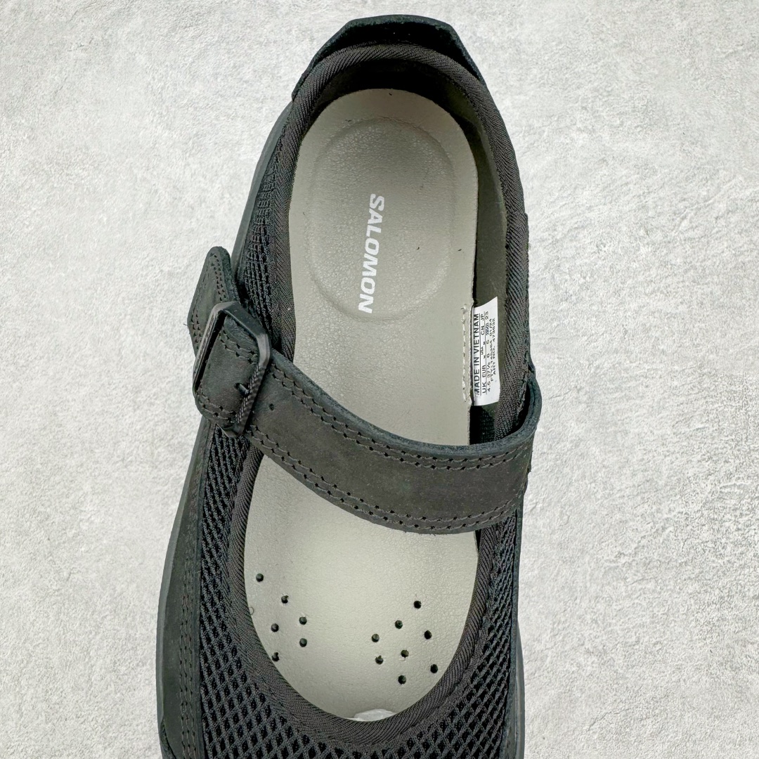 图片[5]-＃绿X/GX RX MARIE x SALOMON 萨洛蒙舒适減震耐磨低帮生活一脚蹬休闲鞋 在设计上向经典鞋款玛丽珍鞋致敬，其轮廓遵循尼龙搭扣玛丽珍鞋的经典外观。鞋底采用Salomon的Contagrip®技术，这种专利外底设计提供了卓越的抓地力和耐磨性，无论在城市街头还是户外小径上，都能自信行走。中底配备EVA缓震系统，有效吸收每一步的冲击力，减少长时间行走或站立带来的疲劳感。在功能上采用了网布透气鞋面，并配置了轻质 EVA 中底，融入了轻盈舒适的运动感（重量仅为237 克），使其成为一款户外恢复鞋，穿着它能提供长途徒步旅行后的舒适感。鞋带和扣带设计不仅增加了鞋款的时尚感，还方便调节松紧，确保每一位穿着者都能找到最合适的贴合度。透气性良好的鞋垫和内衬材质，保持双脚的干爽与舒适，让你在长时间穿着时也不会感到闷热。不仅在设计上兼顾了时尚和功能，还具备了广泛的适用性。无论是上班、购物、还是郊游，这款鞋都能胜任。其优雅的外观和强大的功能性，使其成为都市女性和户外爱好者的最佳选择。 尺码：36 36.5 37.5 38 38.5 39-选品中心