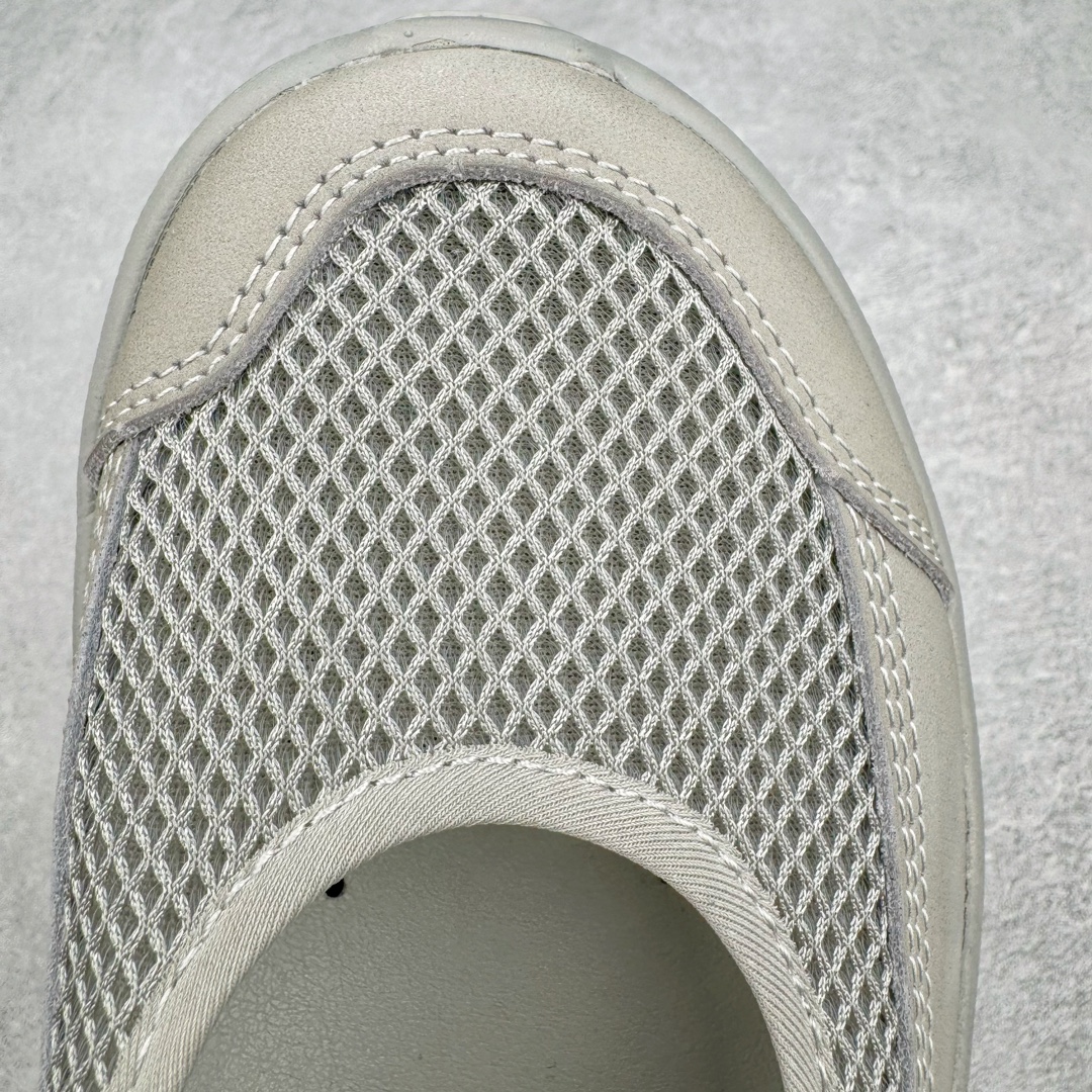 图片[15]-＃绿X/GX RX MARIE x SALOMON 萨洛蒙舒适減震耐磨低帮生活一脚蹬休闲鞋 在设计上向经典鞋款玛丽珍鞋致敬，其轮廓遵循尼龙搭扣玛丽珍鞋的经典外观。鞋底采用Salomon的Contagrip®技术，这种专利外底设计提供了卓越的抓地力和耐磨性，无论在城市街头还是户外小径上，都能自信行走。中底配备EVA缓震系统，有效吸收每一步的冲击力，减少长时间行走或站立带来的疲劳感。在功能上采用了网布透气鞋面，并配置了轻质 EVA 中底，融入了轻盈舒适的运动感（重量仅为237 克），使其成为一款户外恢复鞋，穿着它能提供长途徒步旅行后的舒适感。鞋带和扣带设计不仅增加了鞋款的时尚感，还方便调节松紧，确保每一位穿着者都能找到最合适的贴合度。透气性良好的鞋垫和内衬材质，保持双脚的干爽与舒适，让你在长时间穿着时也不会感到闷热。不仅在设计上兼顾了时尚和功能，还具备了广泛的适用性。无论是上班、购物、还是郊游，这款鞋都能胜任。其优雅的外观和强大的功能性，使其成为都市女性和户外爱好者的最佳选择。 尺码：36 36.5 37.5 38 38.5 39-选品中心