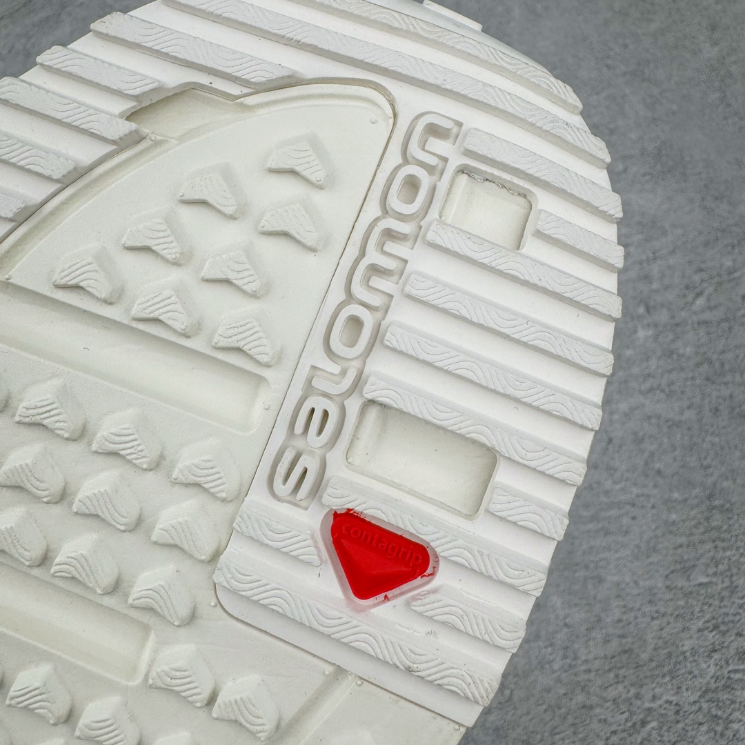 图片[19]-＃绿X/GX RX MARIE x SALOMON 萨洛蒙舒适減震耐磨低帮生活一脚蹬休闲鞋 在设计上向经典鞋款玛丽珍鞋致敬，其轮廓遵循尼龙搭扣玛丽珍鞋的经典外观。鞋底采用Salomon的Contagrip®技术，这种专利外底设计提供了卓越的抓地力和耐磨性，无论在城市街头还是户外小径上，都能自信行走。中底配备EVA缓震系统，有效吸收每一步的冲击力，减少长时间行走或站立带来的疲劳感。在功能上采用了网布透气鞋面，并配置了轻质 EVA 中底，融入了轻盈舒适的运动感（重量仅为237 克），使其成为一款户外恢复鞋，穿着它能提供长途徒步旅行后的舒适感。鞋带和扣带设计不仅增加了鞋款的时尚感，还方便调节松紧，确保每一位穿着者都能找到最合适的贴合度。透气性良好的鞋垫和内衬材质，保持双脚的干爽与舒适，让你在长时间穿着时也不会感到闷热。不仅在设计上兼顾了时尚和功能，还具备了广泛的适用性。无论是上班、购物、还是郊游，这款鞋都能胜任。其优雅的外观和强大的功能性，使其成为都市女性和户外爱好者的最佳选择。 尺码：36 36.5 37.5 38 38.5 39-选品中心