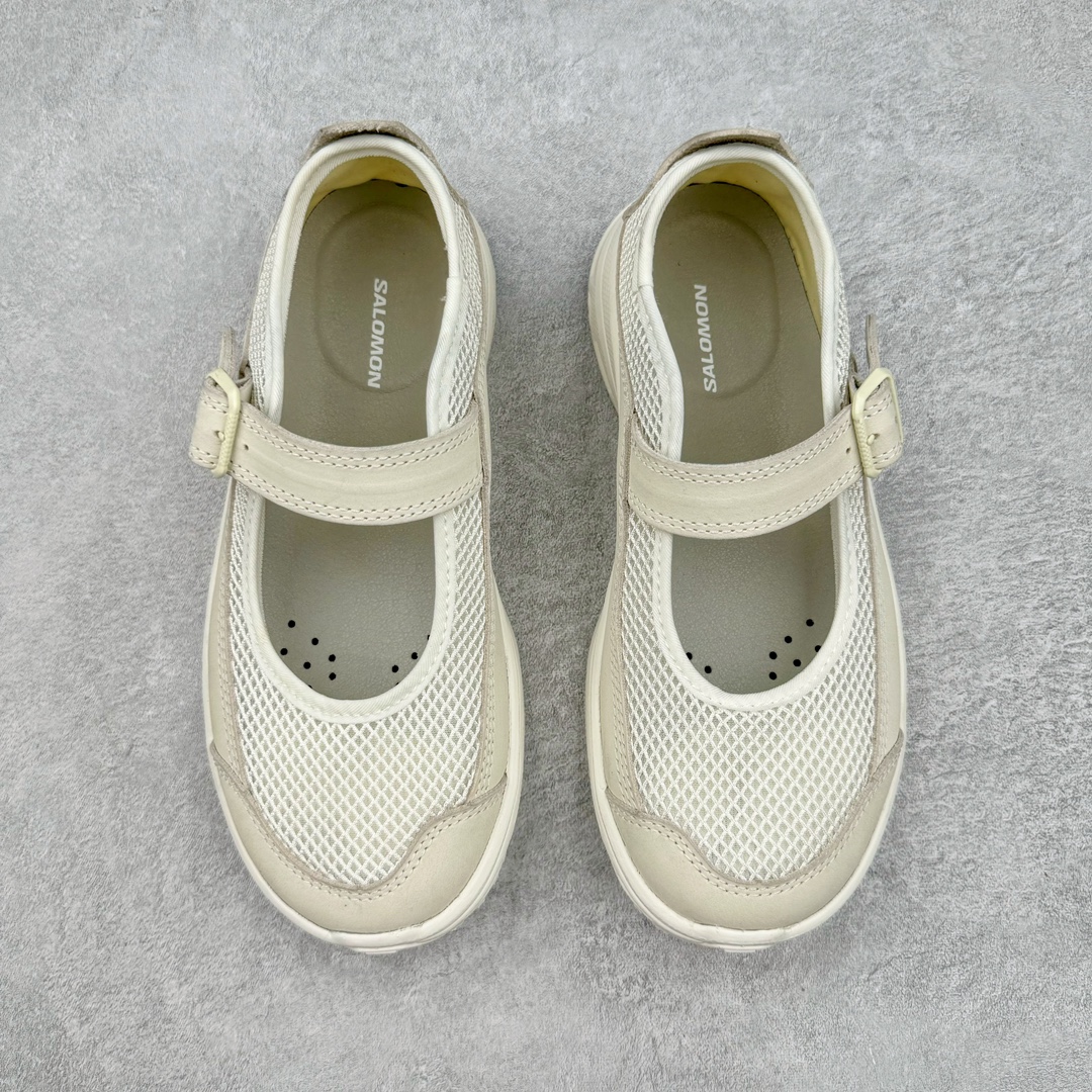 图片[2]-＃绿X/GX RX MARIE x SALOMON 萨洛蒙舒适減震耐磨低帮生活一脚蹬休闲鞋 在设计上向经典鞋款玛丽珍鞋致敬，其轮廓遵循尼龙搭扣玛丽珍鞋的经典外观。鞋底采用Salomon的Contagrip®技术，这种专利外底设计提供了卓越的抓地力和耐磨性，无论在城市街头还是户外小径上，都能自信行走。中底配备EVA缓震系统，有效吸收每一步的冲击力，减少长时间行走或站立带来的疲劳感。在功能上采用了网布透气鞋面，并配置了轻质 EVA 中底，融入了轻盈舒适的运动感（重量仅为237 克），使其成为一款户外恢复鞋，穿着它能提供长途徒步旅行后的舒适感。鞋带和扣带设计不仅增加了鞋款的时尚感，还方便调节松紧，确保每一位穿着者都能找到最合适的贴合度。透气性良好的鞋垫和内衬材质，保持双脚的干爽与舒适，让你在长时间穿着时也不会感到闷热。不仅在设计上兼顾了时尚和功能，还具备了广泛的适用性。无论是上班、购物、还是郊游，这款鞋都能胜任。其优雅的外观和强大的功能性，使其成为都市女性和户外爱好者的最佳选择。 尺码：36 36.5 37.5 38 38.5 39-选品中心