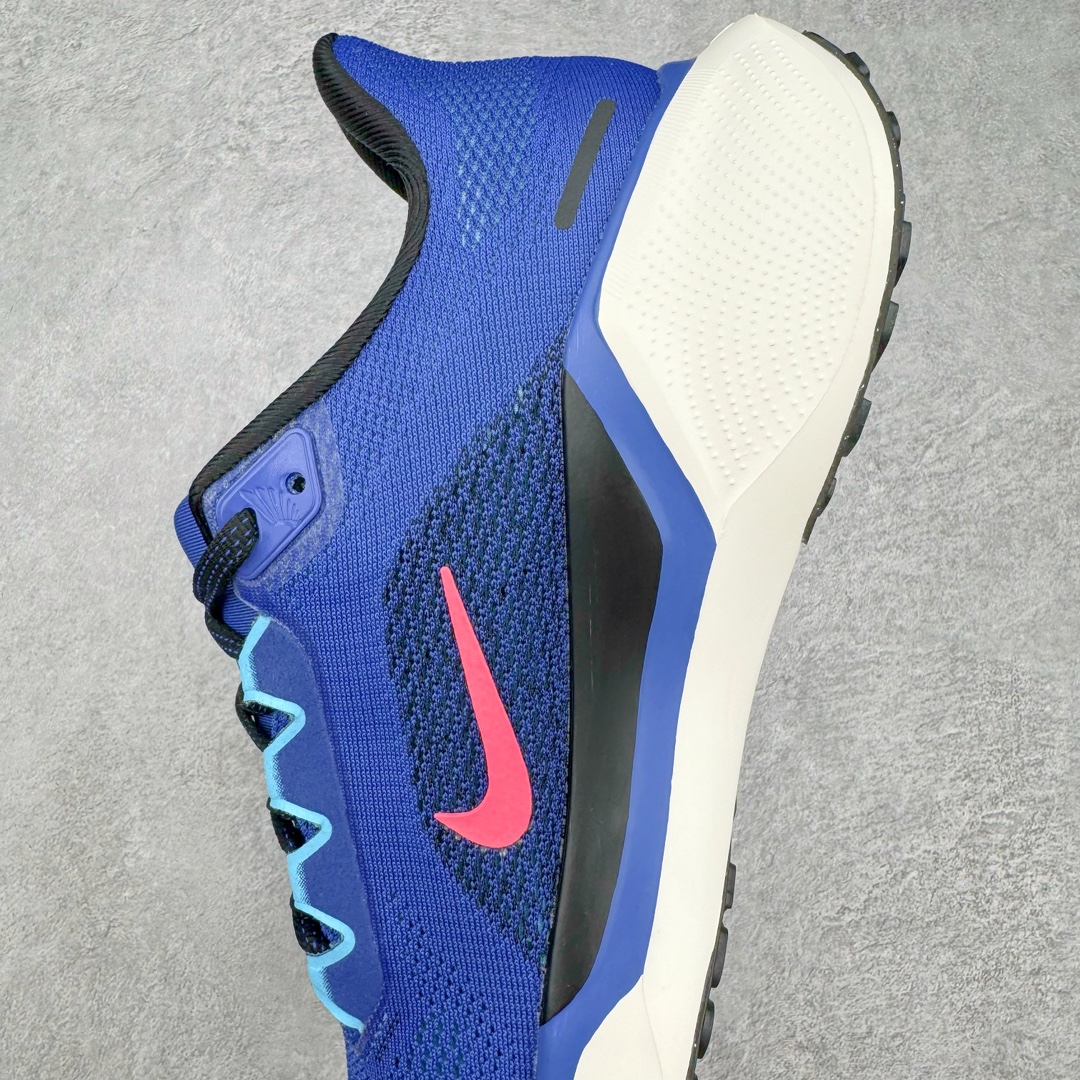 图片[7]-NK Zoom Pegasus 飞马41代马拉松系列网面透气缓震疾速跑鞋 拥有 Zoom Air 一如既往的稳定感和流畅感 鞋面采用工程网眼设计 为特定高热区域营造出色透气性 进一步增加鞋面的穿孔数量 让足部能够快速散热 中足搭配 Flywire 飞线 在高速运动时营造舒适稳定的贴合感 内置Zoon气垫加持 动力十足 货号：FN4932-401 尺码：36 36.5 37.5 38 38.5 39 40 40.5 41 42 42.5 43 44 44.5 45-选品中心