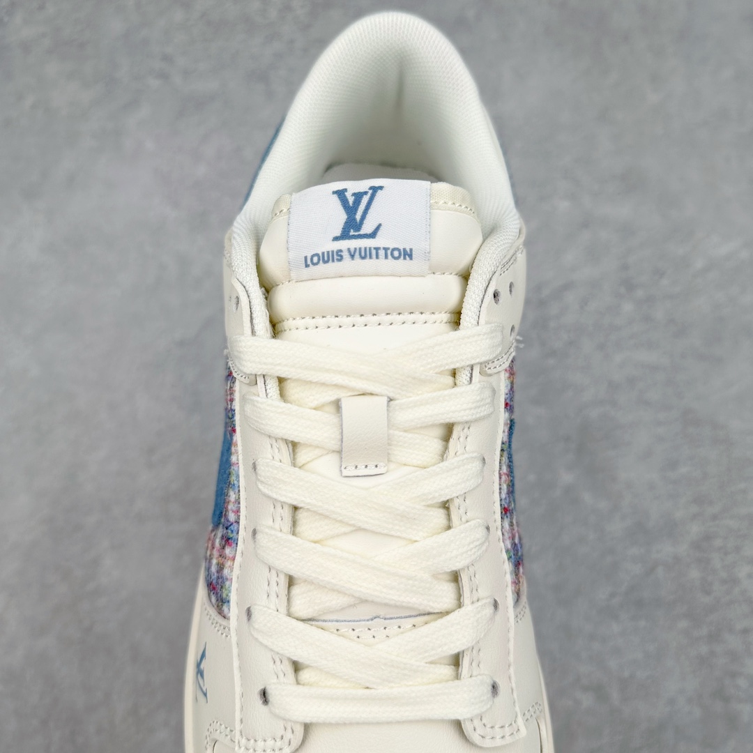 图片[5]-NK Dunk Low 定制配色 XX2025-323 大厂出品 极力推荐 原装头层材料 独家版型蒸餾加工帶來的是更好的视觉和脚感体验大厂纯原品质出货 清洁度 电绣工艺 皮料切割干净无任何毛边 细节完美 尺码：36 36.5 37.5 38 38.5 39 40 40.5 41 42 42.5 43 44 44.5 45 46 47.5-选品中心