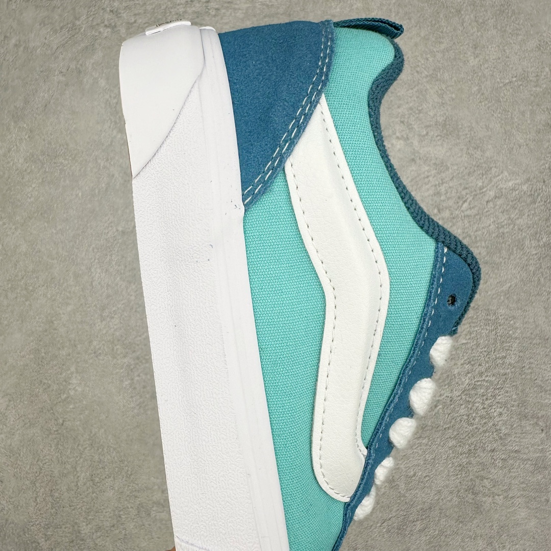 图片[6]-Vans Classics Knu Skool 范斯新款 新配色灰蓝面包鞋 Vans超火的土豆鞋，复古经典，鞋头放大、包边上移加厚、鞋舌加厚。Vans Classics 经典支线土豆鞋 Knu Skool 是完美的平替版，是大众争相追捧的 “面包鞋” 货号：VNOOOCSOBER 尺码：35 36 36.5 37 38 38.5 39 40 40.5 41 42 42.5 43 44 工艺：硫化1：1（重量1：1、真标、原钢印、材质标、鞋型标、合格证）-选品中心