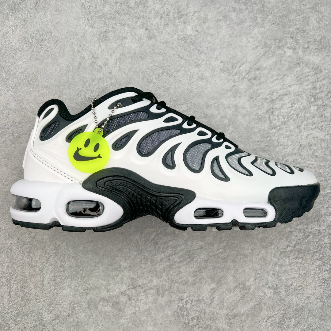 图片[3]-＃MX NK Air Max Plus Drift 复古气垫跑鞋 FD4290 中底造型大部分保留，仅在前段追加了加固上翻 鞋面的经典轮廓得以重塑 带来更契合现代审美的外观 整双鞋采用撞色妆点 鞋面采用网眼布和皮革材质打造 鞋舌处带有 3M 反光科技 鞋垫处和鞋后跟印有 “TN” 字样 彰显鞋款身份 配置方面中底搭载 Air Max 科技 保证了日常穿着的缓震性 尺码：36 36.5 37.5 38 38.5 39 40 40.5 41 42 42.5 43 44 44.5 45-选品中心