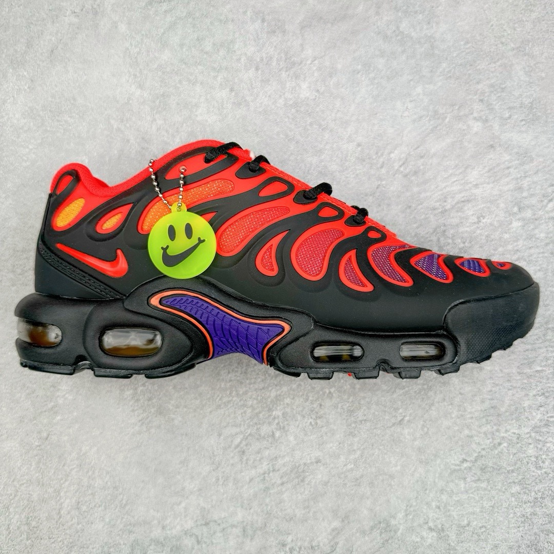 图片[7]-＃MX NK Air Max Plus Drift 复古气垫跑鞋 FD4290 中底造型大部分保留，仅在前段追加了加固上翻 鞋面的经典轮廓得以重塑 带来更契合现代审美的外观 整双鞋采用撞色妆点 鞋面采用网眼布和皮革材质打造 鞋舌处带有 3M 反光科技 鞋垫处和鞋后跟印有 “TN” 字样 彰显鞋款身份 配置方面中底搭载 Air Max 科技 保证了日常穿着的缓震性 尺码：36 36.5 37.5 38 38.5 39 40 40.5 41 42 42.5 43 44 44.5 45-选品中心