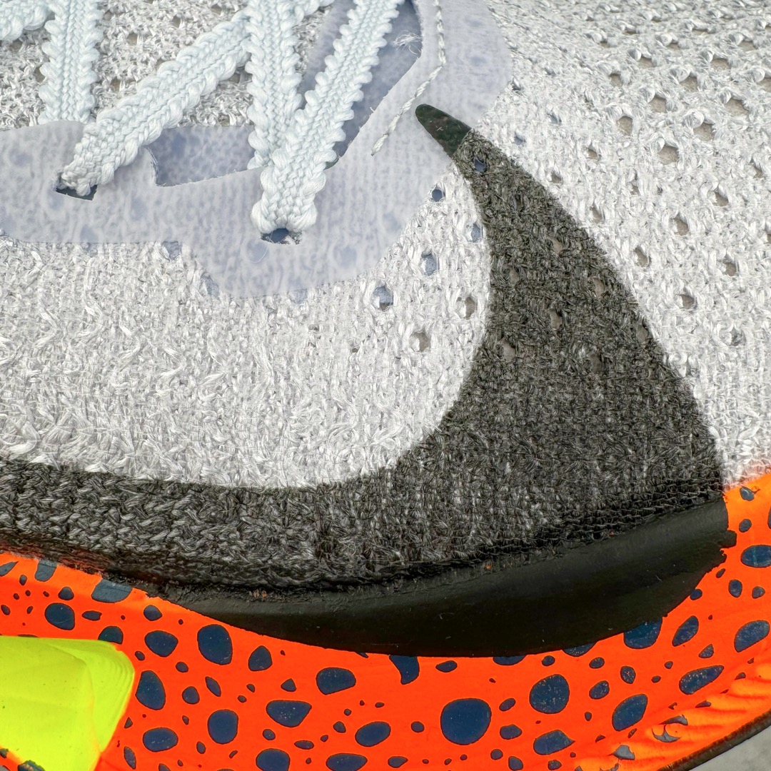 图片[10]-＃纯原 NK Zoom VaporFly Next 3% 编织飞线马拉松三代超级休运动跑鞋 FV2305-900 保留了NK Systeml的突破性产品科技 且在这个基础上搭载了NK Flyknit鞋面 让这双为比赛竞速而打造的战靴更加轻盈、透气突破性的Zoom X泡棉带来NK跑步至今为止最为出色的能量回馈 尺码：36 36.5 37.5 38 38.5 39 40 40.5 41 42 42.5 43 44 44.5 45-选品中心