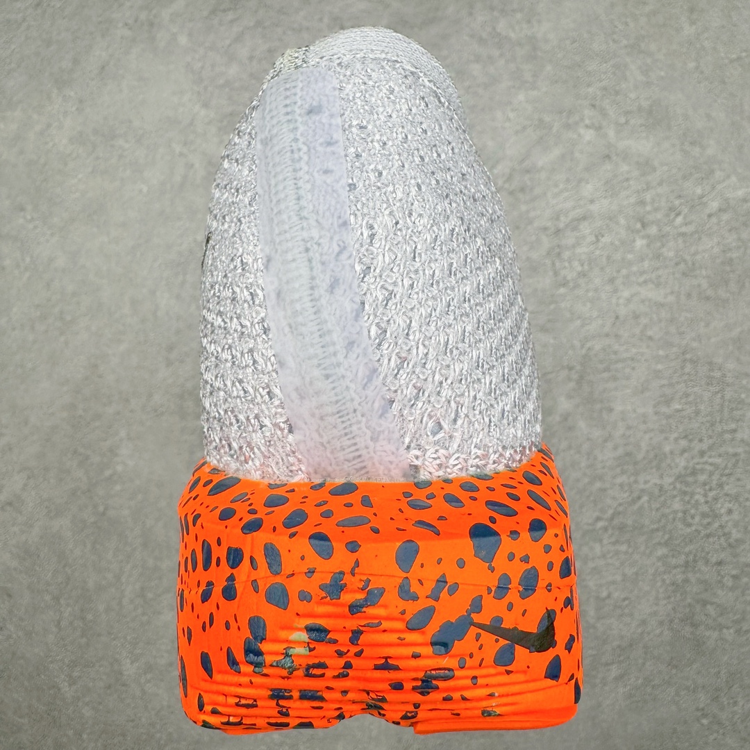 图片[8]-＃纯原 NK Zoom VaporFly Next 3% 编织飞线马拉松三代超级休运动跑鞋 FV2305-900 保留了NK Systeml的突破性产品科技 且在这个基础上搭载了NK Flyknit鞋面 让这双为比赛竞速而打造的战靴更加轻盈、透气突破性的Zoom X泡棉带来NK跑步至今为止最为出色的能量回馈 尺码：36 36.5 37.5 38 38.5 39 40 40.5 41 42 42.5 43 44 44.5 45-选品中心