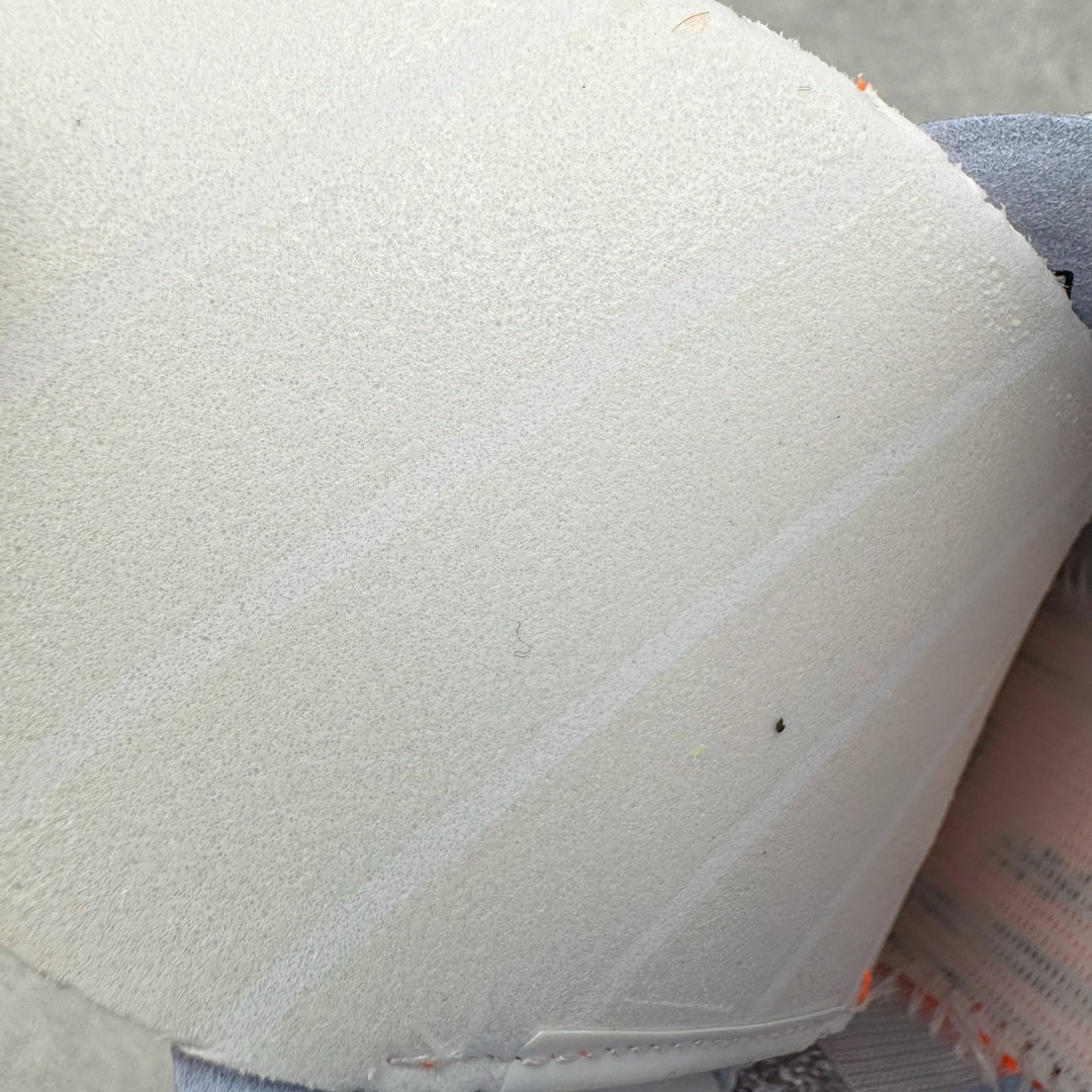 图片[13]-＃纯原 NK Zoom VaporFly Next 3% 编织飞线马拉松三代超级休运动跑鞋 FV2305-900 保留了NK Systeml的突破性产品科技 且在这个基础上搭载了NK Flyknit鞋面 让这双为比赛竞速而打造的战靴更加轻盈、透气突破性的Zoom X泡棉带来NK跑步至今为止最为出色的能量回馈 尺码：36 36.5 37.5 38 38.5 39 40 40.5 41 42 42.5 43 44 44.5 45-选品中心