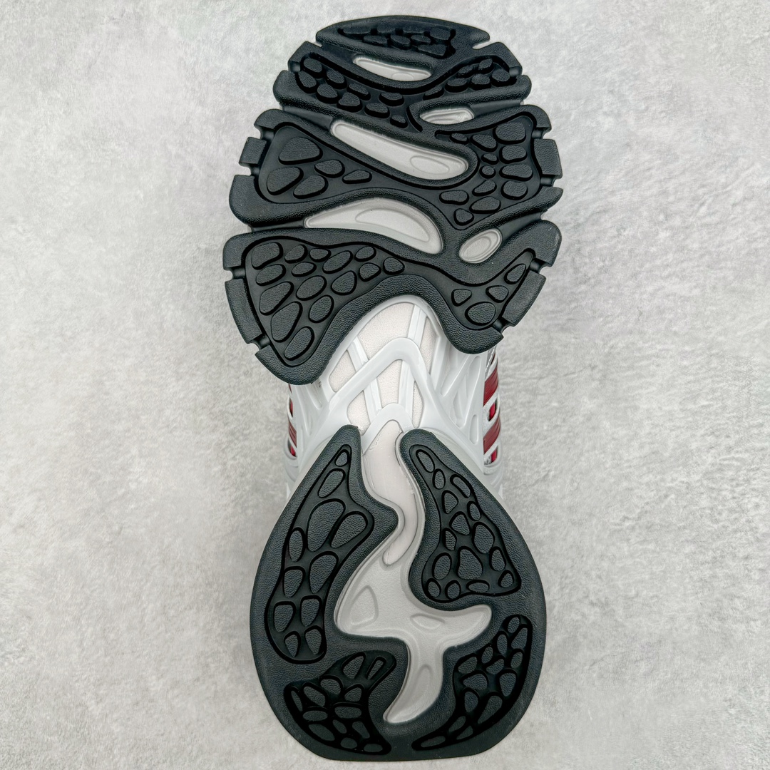 图片[9]-＃HP纯原 AD XLG Runner Deluxe 跑步者豪华版系列低帮厚底增高老爹风复古缓震休闲运动慢跑鞋 JP5762 自从阿迪达斯和巴黎世家合作后，没少出双方联名的平替。结果根据最新情报，阿迪现在已经把手伸到了巴家爆款3XL的身上，新鞋Xlg Runner Deluxe实物曝光，emm，鞋款整体一眼丁真是巴黎世家Track＋3XL大底的缝合怪版本，要不是鞋侧明晃晃的adidas三道杠Logo，估计各位看了都得蒙。这波不能说是完全复制巴黎世家，但也多少有点借鉴的味道了。新鞋基本就是在阿迪经典\\\”Climacool\\\”鞋款的基础上，升级了Boots大底以及加入了\\\”巴味\\\”设计元素…尺码：35 36 36⅔ 37⅓ 38 38⅔ 39⅓ 40 40⅔ 41⅓ 42 42⅔ 43⅓ 44 44⅔ 45 46-选品中心