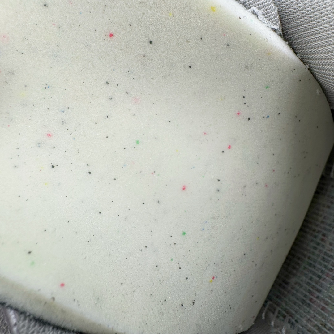 图片[11]-＃HP纯原 AD Originals ADISTAR XLG 潮流前卫科技休闲运动老爹鞋 IH3382 未来科技主义线条勾勒前卫张力 呈现饱满立体的3D感鞋身 浑厚中底搭载轻薄橡胶外底 皮革鞋面配合织物衬里 舒适脚感时刻在线交叉饰面错落点缀 跨越时代经典 科技潮感进阶 多元层次尽显 激活潮搭灵感 演绎先锋美学 在纪元暮光中开启潮酷新型态 尺码：35.5 36 36.5 37.5 38 38.5 39 40 40.5 41 42 42.5 43 44 44.5 45-选品中心