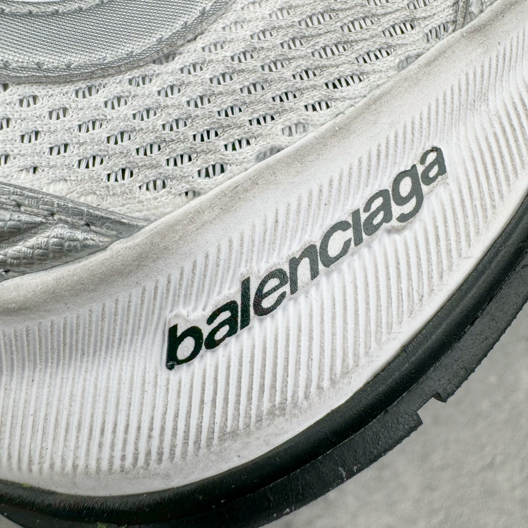 图片[18]-＃绿X BALENCIAGA CIRCUIT 巴黎世家圆头系带LOGO印花低帮老爹鞋 全套原纸板楦头开发 最原汁原味的灵魂版型 全鞋荧光划线卡点 胶水把控整洁度追求极致完美 每一双都是工艺品 多重QC质检 超越公司货的品控标准 实实在在的免检产品 原盒原配 正确字体电绣 粗细、位置、大小正确 侧边TPU 透气孔匹配意产原版 正确分离大底 TPU软底 原版一致大底LOGO 立体感十足 原厂皮料水洗做旧 采购原厂网纱 偏大一码 尺码：35 36 37 38 39 40 41 42 43 44 45 46-选品中心