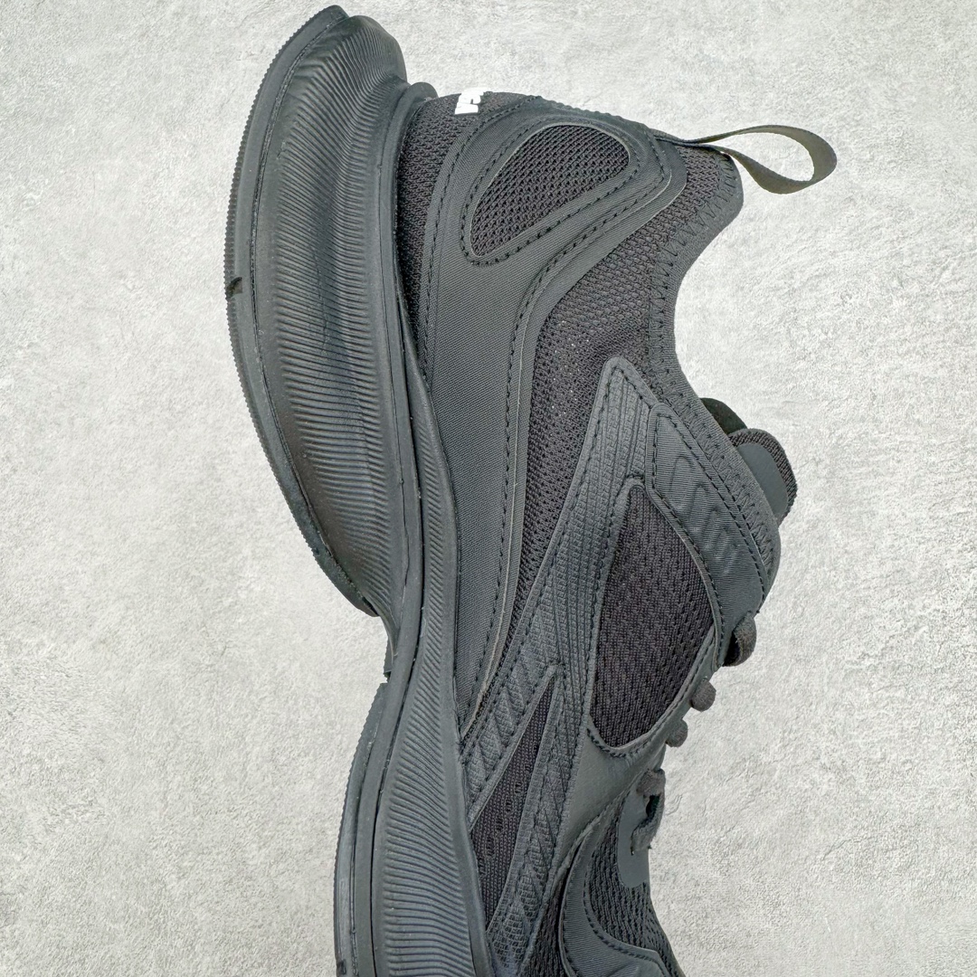 图片[6]-＃绿X BALENCIAGA CIRCUIT 巴黎世家圆头系带LOGO印花低帮老爹鞋 全套原纸板楦头开发 最原汁原味的灵魂版型 全鞋荧光划线卡点 胶水把控整洁度追求极致完美 每一双都是工艺品 多重QC质检 超越公司货的品控标准 实实在在的免检产品 原盒原配 正确字体电绣 粗细、位置、大小正确 侧边TPU 透气孔匹配意产原版 正确分离大底 TPU软底 原版一致大底LOGO 立体感十足 原厂皮料水洗做旧 采购原厂网纱 偏大一码 尺码：35 36 37 38 39 40 41 42 43 44 45 46-选品中心