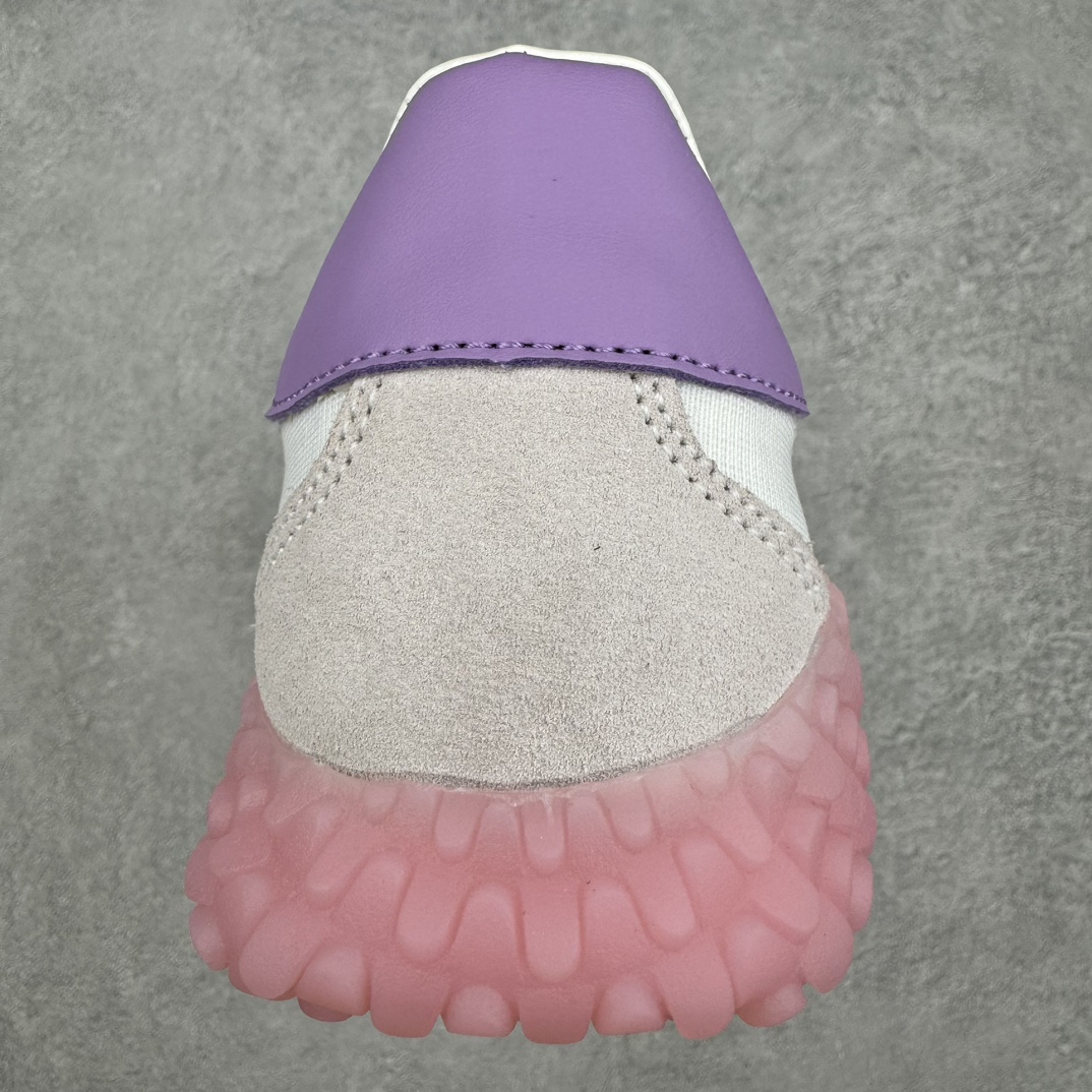 图片[8]-＃纯原 AD Originals Country x Kamanda卡曼达混合系列章鱼卷底复古锯齿休闲运动训练慢跑鞋 货号：EE5668 今年推出的全新鞋型 Kamanda，由于其夸张独特的外底，被玩家们称为“鱿鱼卷”，关注度一直颇高。将经典跑鞋 Country 的鞋面移植到 Kamanda 外底上 鞋面使用轻薄的尼龙布搭配皮革打造，以白色搭配绿色点缀，无论用料质感还是配色都极具复古气息。外底为 Kamanda 标志性的上翻设计，造型前卫，与复古风鞋面形成鲜明反差。尺码：36 36.5 37.5 38 38.5 39 40 40.5 41 42 42.5 43 44 44.5 45-选品中心