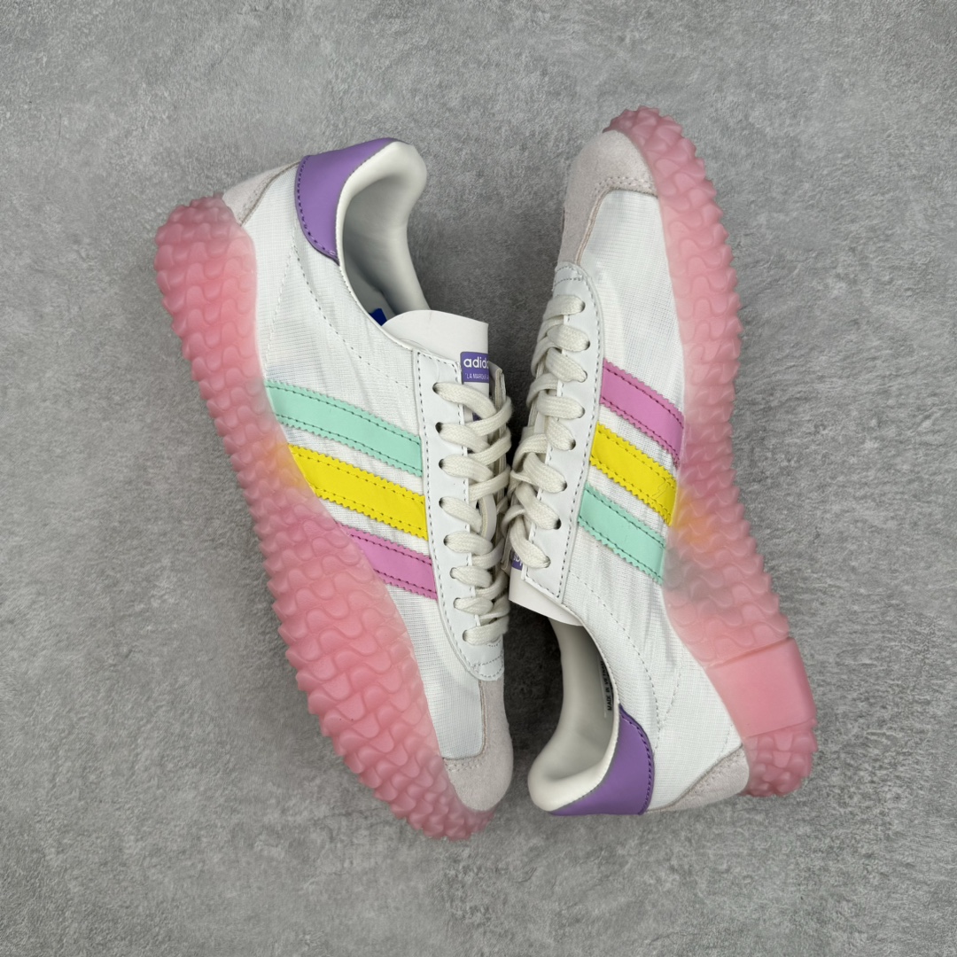 图片[3]-＃纯原 AD Originals Country x Kamanda卡曼达混合系列章鱼卷底复古锯齿休闲运动训练慢跑鞋 货号：EE5668 今年推出的全新鞋型 Kamanda，由于其夸张独特的外底，被玩家们称为“鱿鱼卷”，关注度一直颇高。将经典跑鞋 Country 的鞋面移植到 Kamanda 外底上 鞋面使用轻薄的尼龙布搭配皮革打造，以白色搭配绿色点缀，无论用料质感还是配色都极具复古气息。外底为 Kamanda 标志性的上翻设计，造型前卫，与复古风鞋面形成鲜明反差。尺码：36 36.5 37.5 38 38.5 39 40 40.5 41 42 42.5 43 44 44.5 45-选品中心