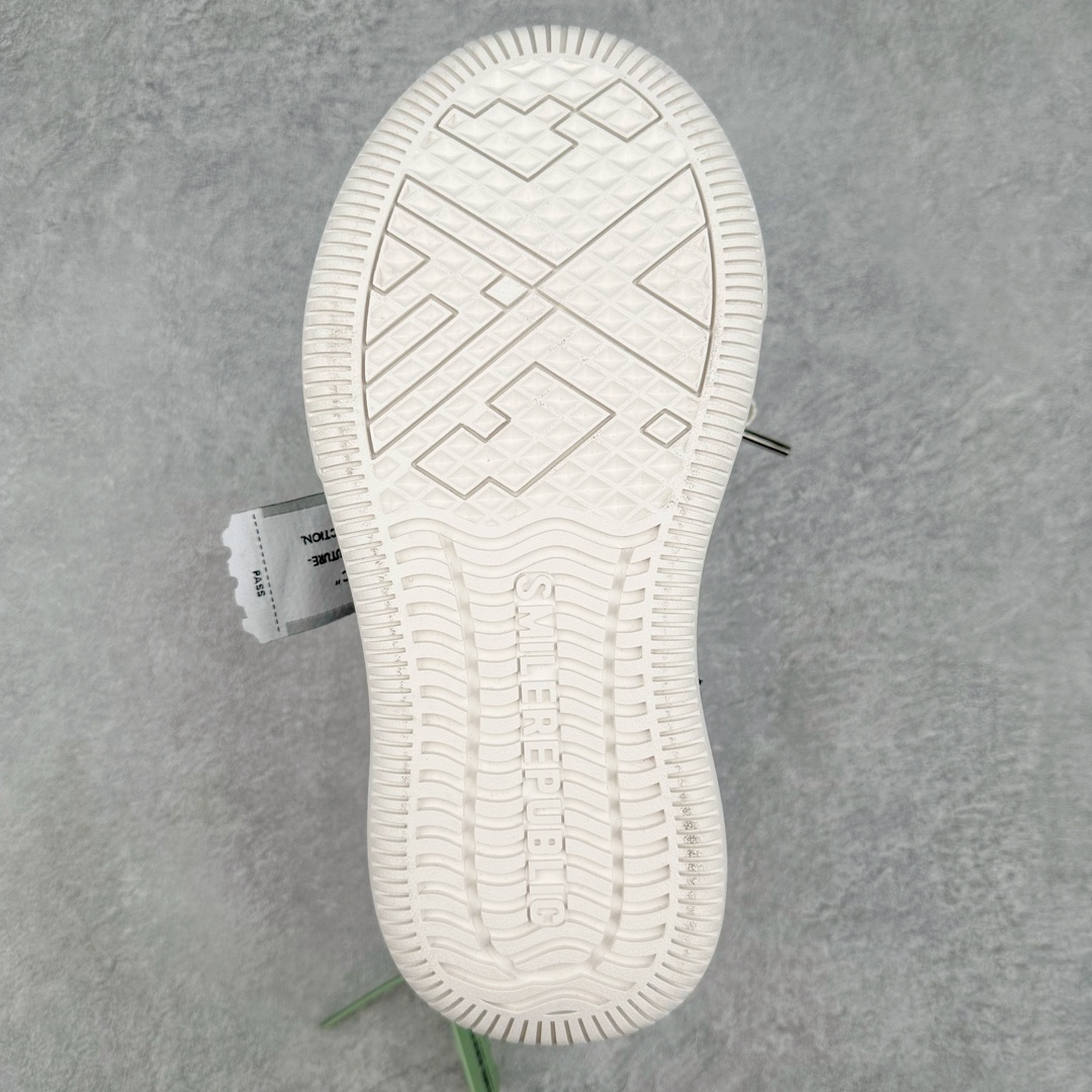 图片[9]-＃纯原福利 SMILEREPUBLIC 檀健次主理品牌 2024新款 众多明星上脚同款厚底开口笑帆布鞋 市售最高品质 得物毒盒最新版本 纯原一致 细节 品质 欢迎对比 市售唯一原厂渠道材料打造 该系列以“SMILE”为灵感来源 捕捉潮流 主打柔软的帆布设计 ms有裁切的羊毛流苏与独特编织技艺HZ 黑色35-45 白色35-45 其他35-40-选品中心