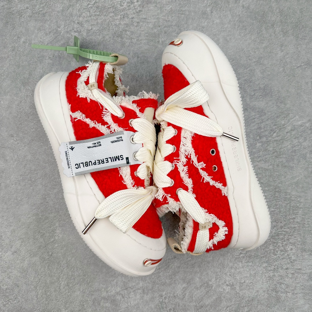 图片[3]-＃纯原福利 SMILEREPUBLIC 檀健次主理品牌 2024新款 众多明星上脚同款厚底开口笑帆布鞋 市售最高品质 得物毒盒最新版本 纯原一致 细节 品质 欢迎对比 市售唯一原厂渠道材料打造 该系列以“SMILE”为灵感来源 捕捉潮流 主打柔软的帆布设计 ms有裁切的羊毛流苏与独特编织技艺HZ 黑色35-45 白色35-45 其他35-40-选品中心