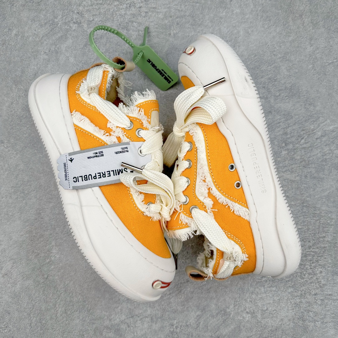 图片[3]-＃纯原福利 SMILEREPUBLIC 檀健次主理品牌 2024新款 众多明星上脚同款厚底开口笑帆布鞋 市售最高品质 得物毒盒最新版本 纯原一致 细节 品质 欢迎对比 市售唯一原厂渠道材料打造 该系列以“SMILE”为灵感来源 捕捉潮流 主打柔软的帆布设计 ms有裁切的羊毛流苏与独特编织技艺HZ 黑色35-45 白色35-45 其他35-40-选品中心