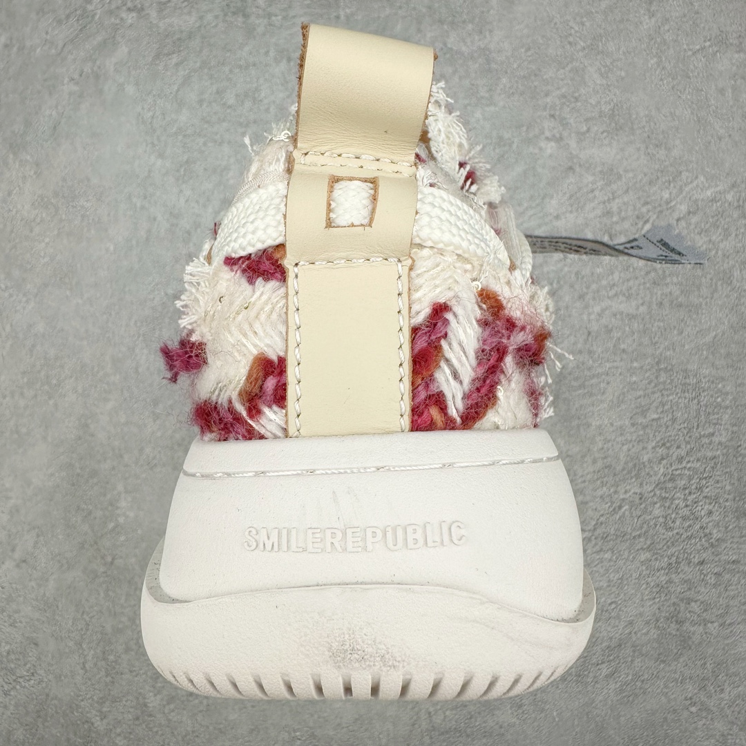 图片[8]-＃纯原福利 SMILEREPUBLIC 檀健次主理品牌 2024新款 众多明星上脚同款厚底开口笑帆布鞋 市售最高品质 得物毒盒最新版本 纯原一致 细节 品质 欢迎对比 市售唯一原厂渠道材料打造 该系列以“SMILE”为灵感来源 捕捉潮流 主打柔软的帆布设计 ms有裁切的羊毛流苏与独特编织技艺HZ 黑色35-45 白色35-45 其他35-40-选品中心