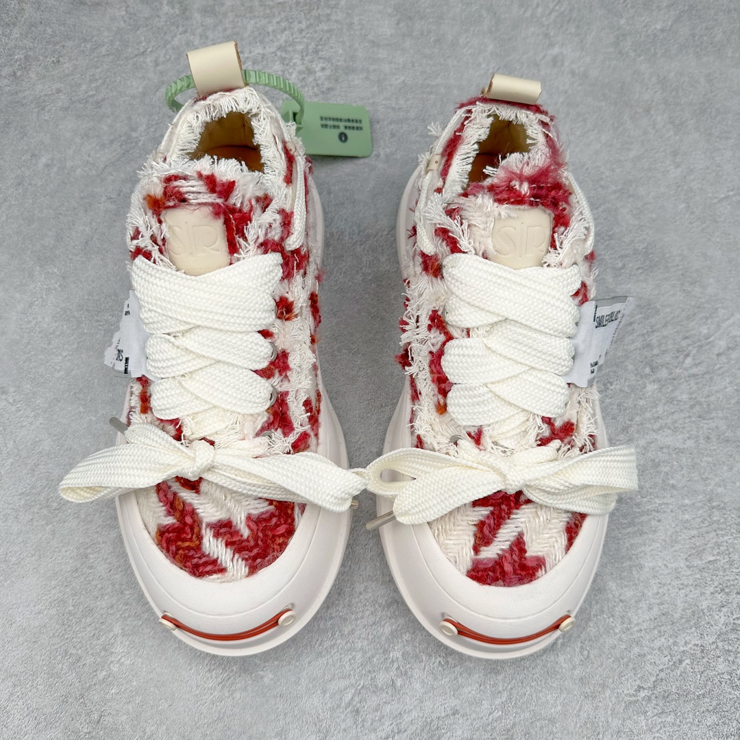 图片[2]-＃纯原福利 SMILEREPUBLIC 檀健次主理品牌 2024新款 众多明星上脚同款厚底开口笑帆布鞋 市售最高品质 得物毒盒最新版本 纯原一致 细节 品质 欢迎对比 市售唯一原厂渠道材料打造 该系列以“SMILE”为灵感来源 捕捉潮流 主打柔软的帆布设计 ms有裁切的羊毛流苏与独特编织技艺HZ 黑色35-45 白色35-45 其他35-40-选品中心