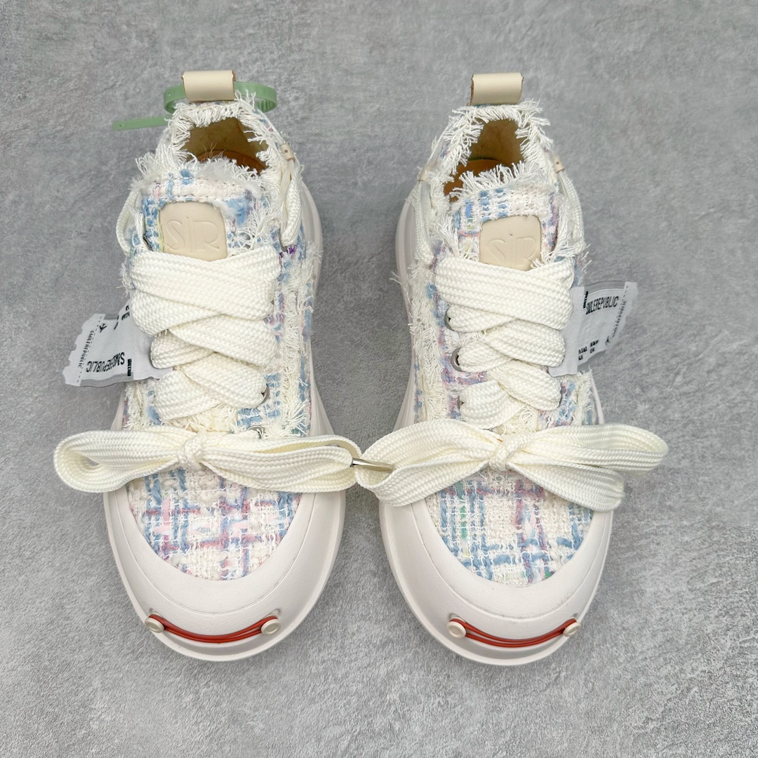 图片[2]-＃纯原福利 SMILEREPUBLIC 檀健次主理品牌 2024新款 众多明星上脚同款厚底开口笑帆布鞋 市售最高品质 得物毒盒最新版本 纯原一致 细节 品质 欢迎对比 市售唯一原厂渠道材料打造 该系列以“SMILE”为灵感来源 捕捉潮流 主打柔软的帆布设计 ms有裁切的羊毛流苏与独特编织技艺HZ 黑色35-45 白色35-45 其他35-40-选品中心