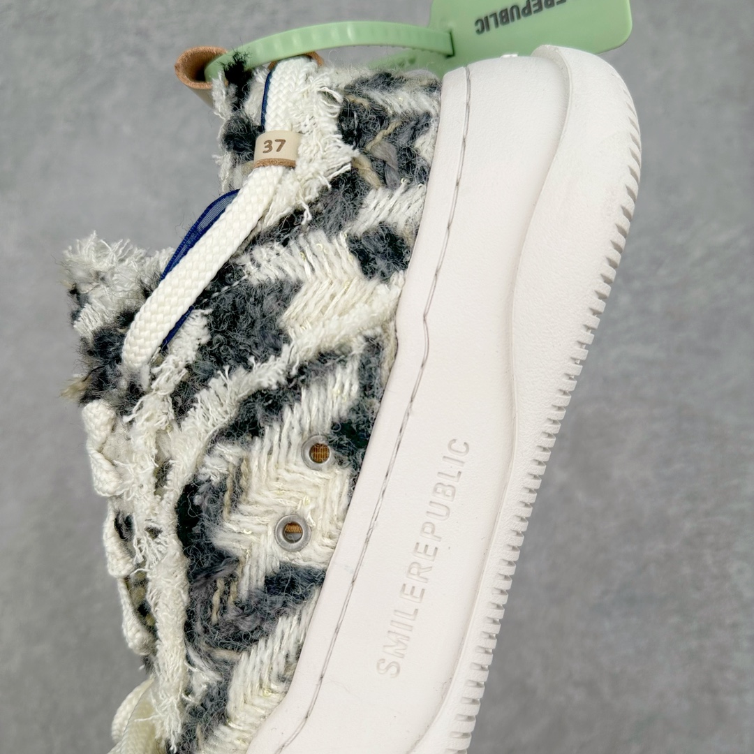图片[7]-＃纯原福利 SMILEREPUBLIC 檀健次主理品牌 2024新款 众多明星上脚同款厚底开口笑帆布鞋 市售最高品质 得物毒盒最新版本 纯原一致 细节 品质 欢迎对比 市售唯一原厂渠道材料打造 该系列以“SMILE”为灵感来源 捕捉潮流 主打柔软的帆布设计 ms有裁切的羊毛流苏与独特编织技艺HZ 黑色35-45 白色35-45 其他35-40-选品中心