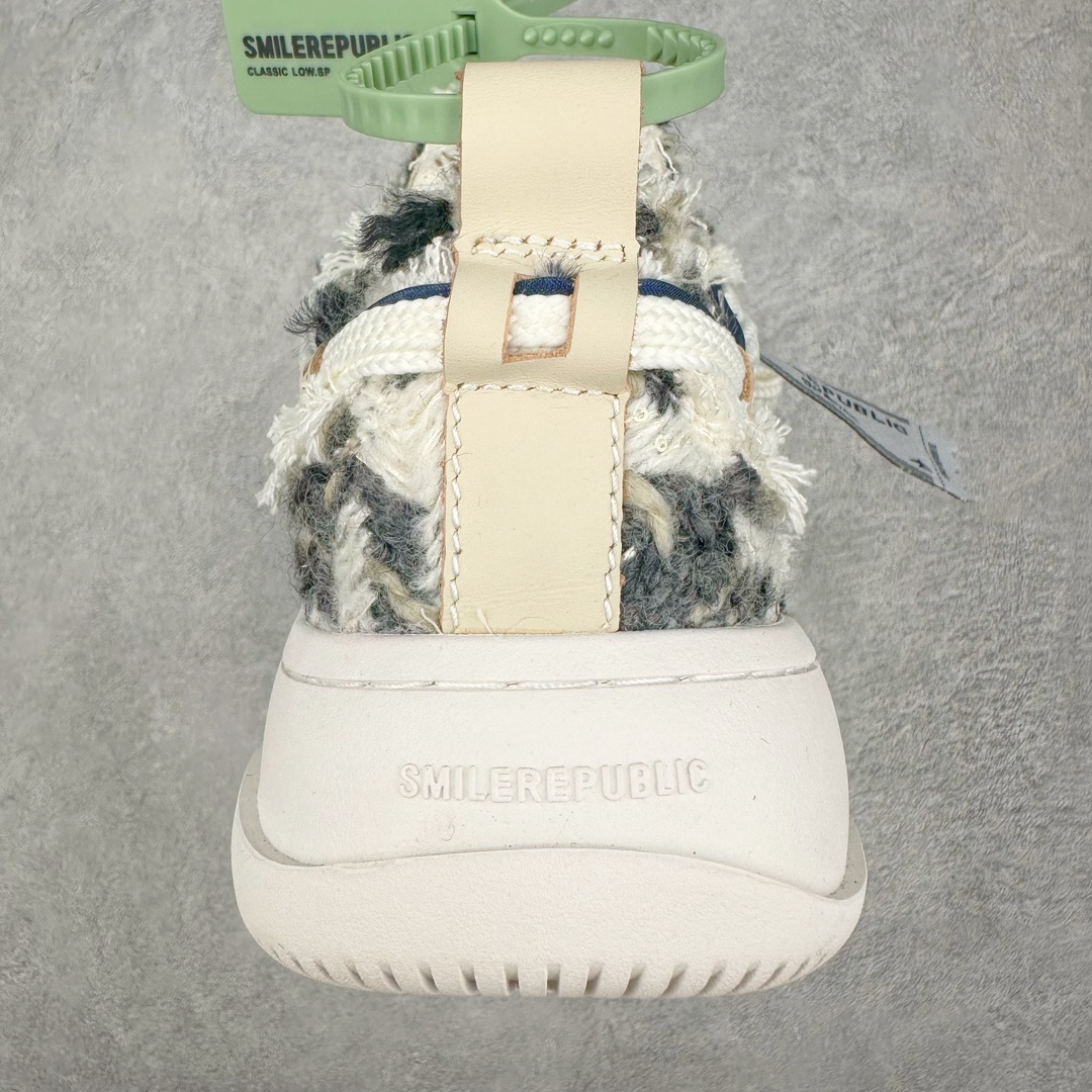 图片[8]-＃纯原福利 SMILEREPUBLIC 檀健次主理品牌 2024新款 众多明星上脚同款厚底开口笑帆布鞋 市售最高品质 得物毒盒最新版本 纯原一致 细节 品质 欢迎对比 市售唯一原厂渠道材料打造 该系列以“SMILE”为灵感来源 捕捉潮流 主打柔软的帆布设计 ms有裁切的羊毛流苏与独特编织技艺HZ 黑色35-45 白色35-45 其他35-40-选品中心