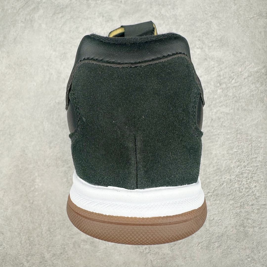 图片[8]-New Balance URC42 NB复古跑鞋 绒布拼接舒适耐磨跑步鞋限定 以更纯粹的复古风格设计打造的全新造型 侧身还以解构设计 将 N 字标志以做旧压花样式呈现 样式别具新意 则呈现出高级怀旧气质 也让鞋款在奢华时装风格与运动氛围之间达到了平衡 货号： URC42EBYH 尺码：36 37 37.5 38 38.5 39.5 40 40.5 41.5 42 42.5 43 44 45-选品中心