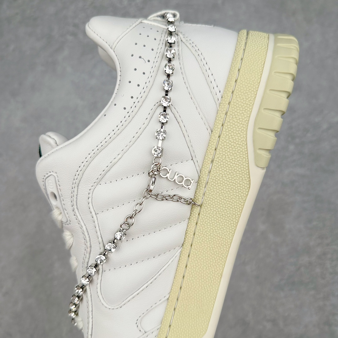 图片[7]-GUCCI Re-Web系列运动鞋 古驰运动鞋系列经典原型复古百搭做旧老爹板鞋/复古学院风 怀旧版 原厂订单 目前市面最强＃官网同步最新满天星礼盒全套包装 高端零售海外实体专供 ‬混卖版 渠‮原道‬装 全身20几个细节点全部做到一致还原 吊打市面所有版本 原版做旧 右脚鞋侧嵌入NFC防伪芯片装置＋鞋盒标二唯码扫描 秒进官网 秒杀市面任何版本 原装意大利进口 里外全皮 全套包装 全头层顶级软牛皮 广东代工出品 原档原标原盒 随意对比任何版本 尺码：35 36 37 38 39 40 41 42 43 44-选品中心