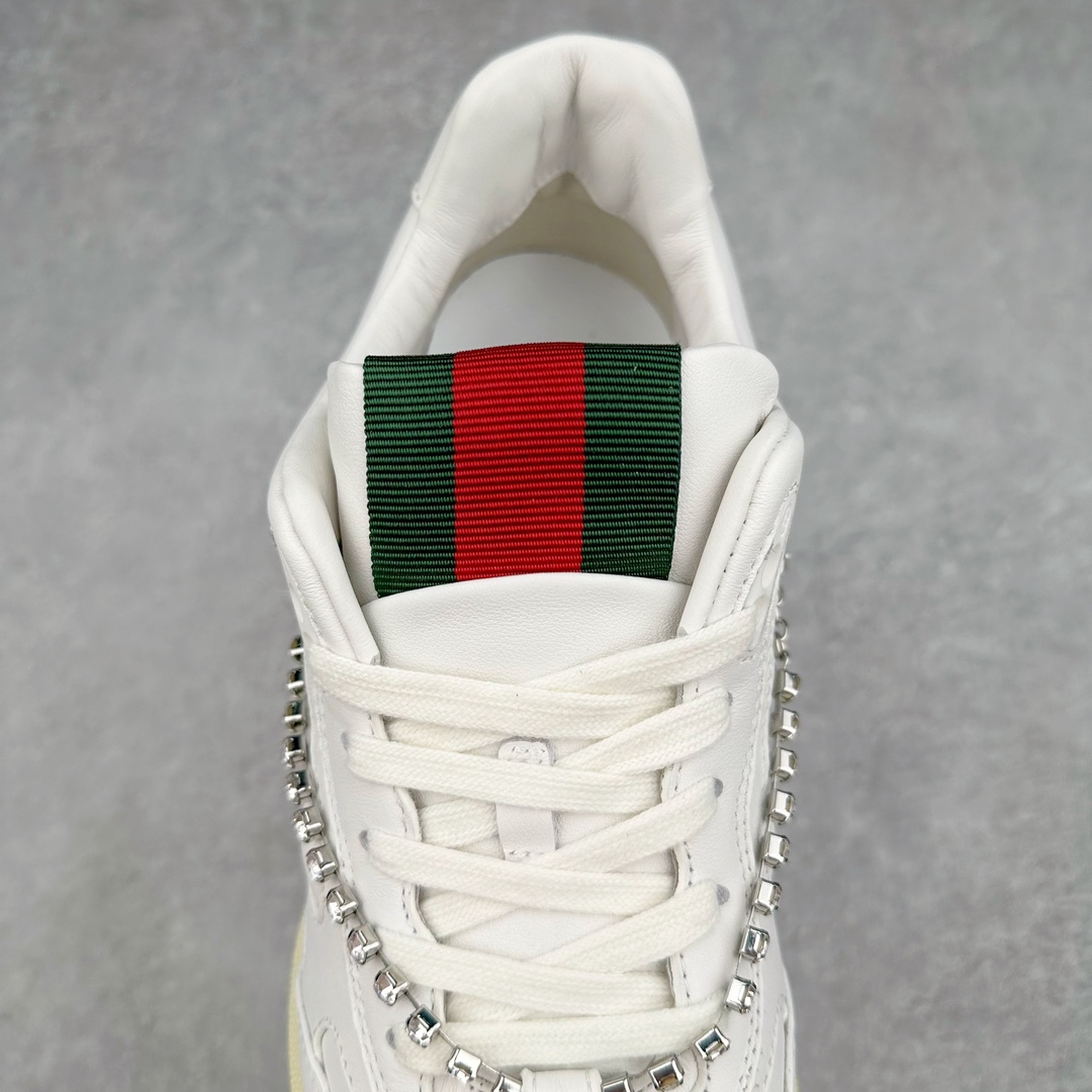 图片[5]-GUCCI Re-Web系列运动鞋 古驰运动鞋系列经典原型复古百搭做旧老爹板鞋/复古学院风 怀旧版 原厂订单 目前市面最强＃官网同步最新满天星礼盒全套包装 高端零售海外实体专供 ‬混卖版 渠‮原道‬装 全身20几个细节点全部做到一致还原 吊打市面所有版本 原版做旧 右脚鞋侧嵌入NFC防伪芯片装置＋鞋盒标二唯码扫描 秒进官网 秒杀市面任何版本 原装意大利进口 里外全皮 全套包装 全头层顶级软牛皮 广东代工出品 原档原标原盒 随意对比任何版本 尺码：35 36 37 38 39 40 41 42 43 44-选品中心