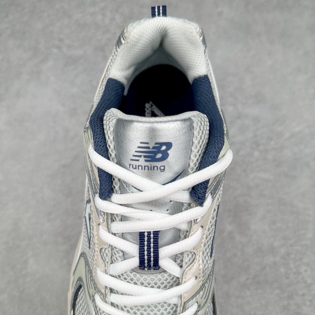 图片[5]-＃MF New Balance MR530 NB新百伦复古透气跑步鞋 抛弃过往以皮革为主的人气轮廓 以极具复古风范的跑鞋外观呈现 设计上全鞋以简约清爽的纯白色作基底 鞋身覆盖大面积织物网眼材质 并于鞋头、鞋带孔眼片等细节处点缀对比鲜明的反光银镀层凸显 鞋舌、侧身等位置则辅以一贯的「N」字标志和品牌徽标彰显身份 最后通过搭载的 ABZORB 缓震中底完善整体造型 全套原楦原纸板原厂数据开发 原厂网纱 原装进口皮料正确卡色 正确中底拉帮中底网布细节 冲裁组合 匠心打造 耗时两个月开发完成 工艺极其复杂难度可想而知 新开独立私模大底 全网唯一正确做旧组合大底 高端零售专供产物 尺码：36 37 37.5 38 38.5 39.5 40 40.5 41.5 42 42.5 43 44 44.5 45-选品中心