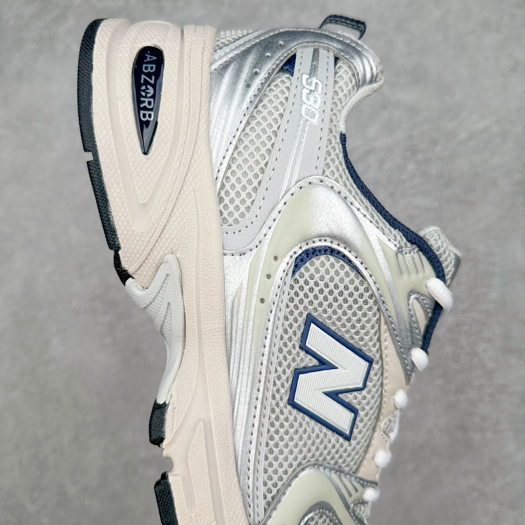 图片[6]-＃MF New Balance MR530 NB新百伦复古透气跑步鞋 抛弃过往以皮革为主的人气轮廓 以极具复古风范的跑鞋外观呈现 设计上全鞋以简约清爽的纯白色作基底 鞋身覆盖大面积织物网眼材质 并于鞋头、鞋带孔眼片等细节处点缀对比鲜明的反光银镀层凸显 鞋舌、侧身等位置则辅以一贯的「N」字标志和品牌徽标彰显身份 最后通过搭载的 ABZORB 缓震中底完善整体造型 全套原楦原纸板原厂数据开发 原厂网纱 原装进口皮料正确卡色 正确中底拉帮中底网布细节 冲裁组合 匠心打造 耗时两个月开发完成 工艺极其复杂难度可想而知 新开独立私模大底 全网唯一正确做旧组合大底 高端零售专供产物 尺码：36 37 37.5 38 38.5 39.5 40 40.5 41.5 42 42.5 43 44 44.5 45-选品中心