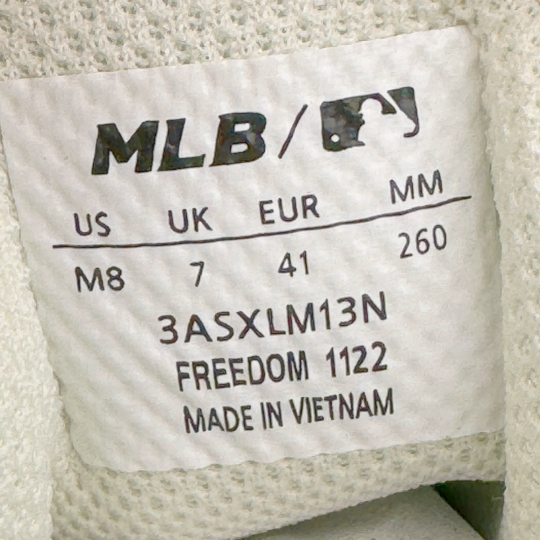 图片[12]-＃PB过验版 MLB Chunky Liner Basic 复古印花学长鞋系列低帮轻量增高厚底百搭休闲运动慢跑鞋板鞋 Korea韩国联名NY美国榄球纽约洋基队限定 目前可过轻松秒过各类鉴定 能操作的私聊 韩国代购专供 左脚内置NFC感应 区别市面贴纸假芯片 MLB专用菱形双针中底布 重点细节中底布带注胶孔 原厂NFC感应吊牌 支持鉴定 一个两位数 原盒原标 全套原楦原纸板原厂数据开发 中韩文保养标贴 绿色防霉片 平台代购专供 独家一比一RB+MD组合大底 高频后跟小人Logo精准对位立体饱满 正确网布加超迁鞋面 转印中底走线紧密 转印Logo工艺表层防刮不掉色 尺码：35 36 36.5 37.5 38 38.5 39 40 40.5 41 42 42.5 43 44 44.5 45-选品中心