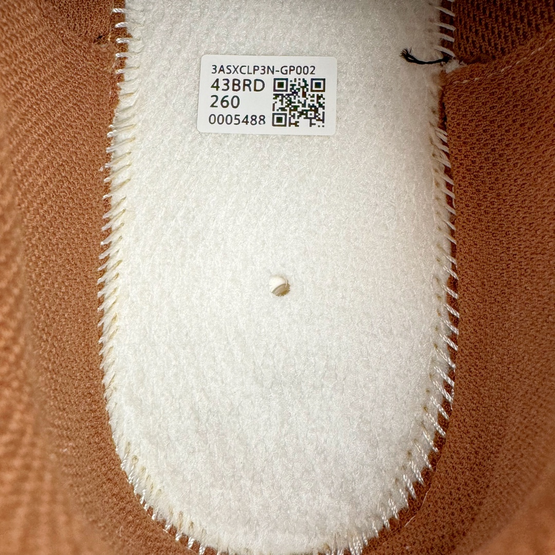 图片[10]-＃PB过验版 MLB Chunky Liner Basic 复古印花学长鞋系列低帮轻量增高厚底百搭休闲运动慢跑鞋板鞋 Korea韩国联名NY美国榄球纽约洋基队限定 目前可过轻松秒过各类鉴定 能操作的私聊 韩国代购专供 左脚内置NFC感应 区别市面贴纸假芯片 MLB专用菱形双针中底布 重点细节中底布带注胶孔 原厂NFC感应吊牌 支持鉴定 一个两位数 原盒原标 全套原楦原纸板原厂数据开发 中韩文保养标贴 绿色防霉片 平台代购专供 独家一比一RB+MD组合大底 高频后跟小人Logo精准对位立体饱满 正确网布加超迁鞋面 转印中底走线紧密 转印Logo工艺表层防刮不掉色 尺码：35 36 36.5 37.5 38 38.5 39 40 40.5 41 42 42.5 43 44 44.5 45-选品中心