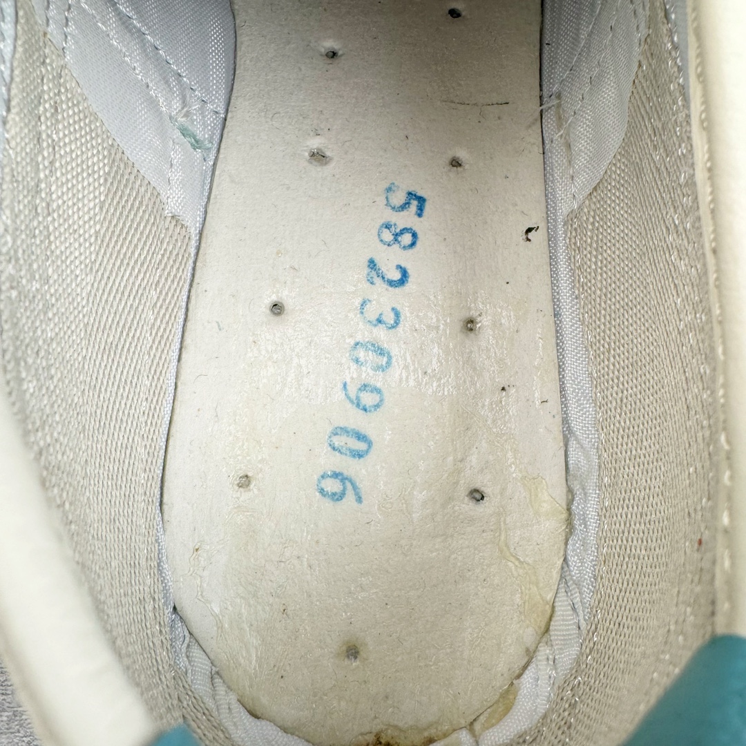 图片[11]-＃纯原 Asics Onitsuka Tiger MEXICO 66 亚瑟士鬼冢虎复古经典板鞋 市场最强版本 头层小羊皮加持 海外订单工厂出品 超成熟稳定的做工品控 原装全套纸板楦头开发 原汁原味 完美呈现版型 私模正确鞋底咬花纹路 一比一鞋头弧度高度鞋身弧度 绝不口嗨 细节品控鞋型随意秒杀市面 原档咬花纹路私模大底 一个单元有六个三角形 总体形拼接呈现花瓣状 官方四联吊牌 原装Ortholite轻量化鞋垫 原盒原配 质保卡 说明书 钢印防尘纸 纸板中底带钢印 乳胶组合鞋垫 支持全方位的对比专柜 产品从款式颜色造型上体现出追求舒适和细节的完美 鞋类更是推崇手工制作的严谨与完美 融舒适性与可穿性的设计风格 注重细节的完美和别致魅力 既保持稳重 又不失轻松的时尚感 尺码：36 37 37.5 38 39 39.5 40 40.5 41.5 42 42.5 43.5 44 45 46-选品中心