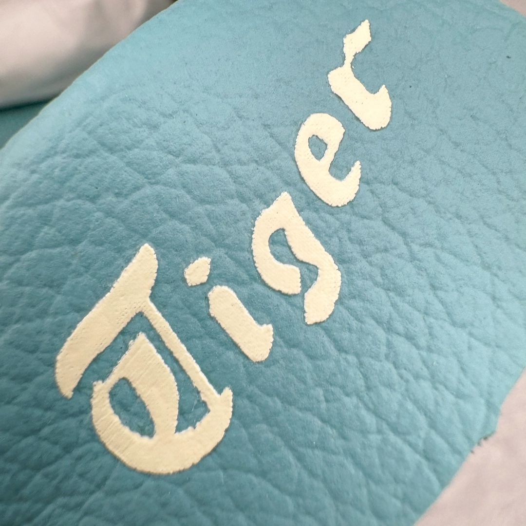 图片[16]-＃纯原 Asics Onitsuka Tiger MEXICO 66 亚瑟士鬼冢虎复古经典板鞋 市场最强版本 头层小羊皮加持 海外订单工厂出品 超成熟稳定的做工品控 原装全套纸板楦头开发 原汁原味 完美呈现版型 私模正确鞋底咬花纹路 一比一鞋头弧度高度鞋身弧度 绝不口嗨 细节品控鞋型随意秒杀市面 原档咬花纹路私模大底 一个单元有六个三角形 总体形拼接呈现花瓣状 官方四联吊牌 原装Ortholite轻量化鞋垫 原盒原配 质保卡 说明书 钢印防尘纸 纸板中底带钢印 乳胶组合鞋垫 支持全方位的对比专柜 产品从款式颜色造型上体现出追求舒适和细节的完美 鞋类更是推崇手工制作的严谨与完美 融舒适性与可穿性的设计风格 注重细节的完美和别致魅力 既保持稳重 又不失轻松的时尚感 尺码：36 37 37.5 38 39 39.5 40 40.5 41.5 42 42.5 43.5 44 45 46-选品中心