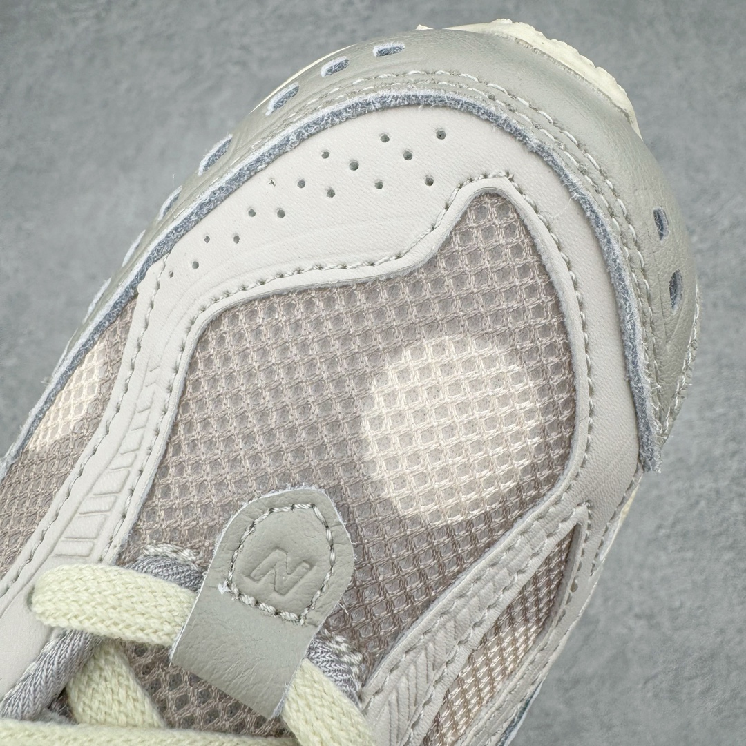 图片[12]-＃DT纯原 新百伦NB New Balance M1906系列 全套原楦原纸板原厂数据开发 进口三明治网面 原装进口皮料正确绒感卡色 正确中底拉帮中底网布细节 原厂标裁 带紫光防伪 定制后跟透明水晶模块 冲裁组合 大底贴合程度胶水上色把控完美 整洁度挑战全网艺术家 多道序QC把关品质完善 匠心打造 耗时两个月开发完成 工艺极其复杂难度可想而知 新开独立私模大底 正确六层组合大底 高端零售专供产物 尺码：36 37 37.5 38 38.5 39 40 40.5 41 42 42.5 43 44 45-选品中心