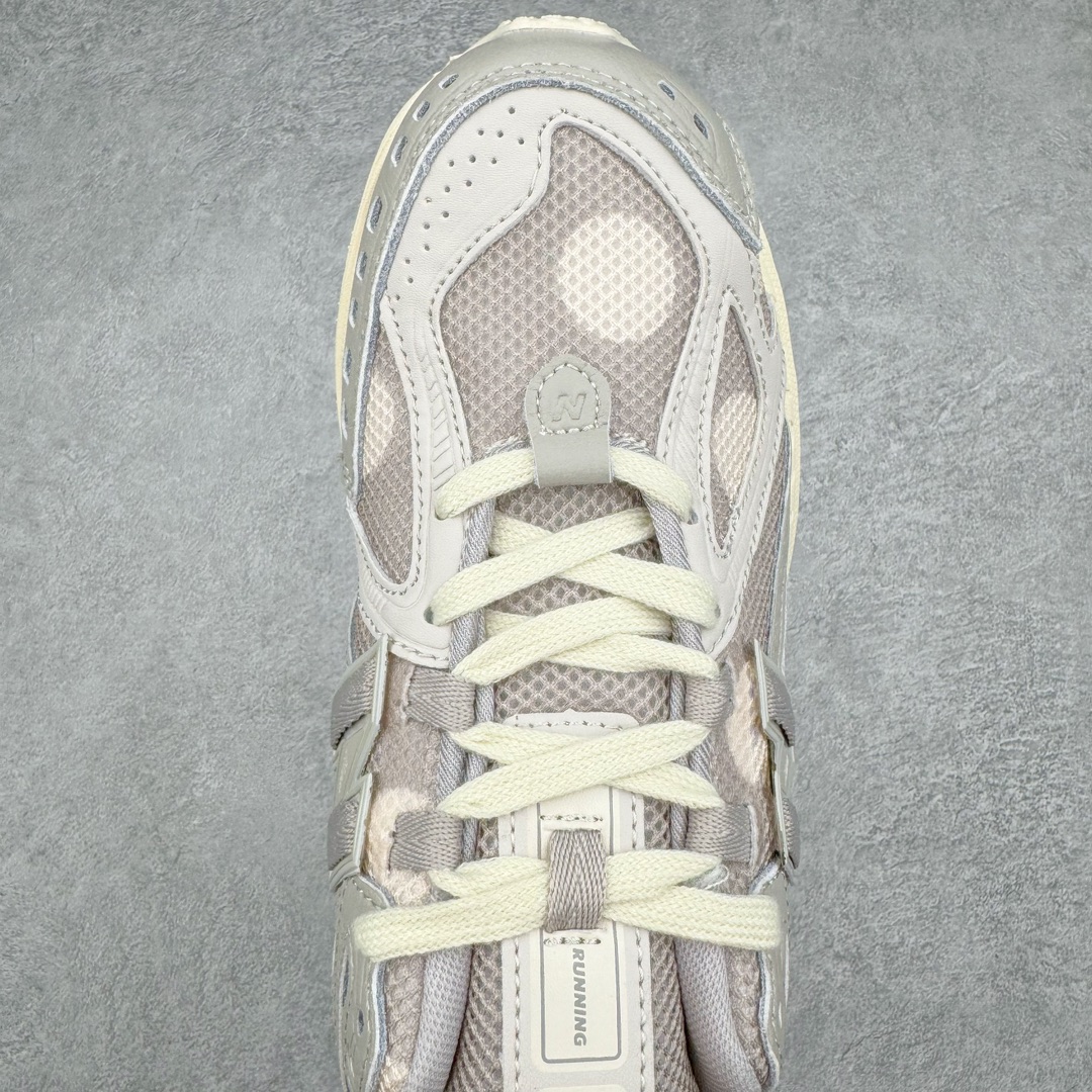 图片[4]-＃DT纯原 新百伦NB New Balance M1906系列 全套原楦原纸板原厂数据开发 进口三明治网面 原装进口皮料正确绒感卡色 正确中底拉帮中底网布细节 原厂标裁 带紫光防伪 定制后跟透明水晶模块 冲裁组合 大底贴合程度胶水上色把控完美 整洁度挑战全网艺术家 多道序QC把关品质完善 匠心打造 耗时两个月开发完成 工艺极其复杂难度可想而知 新开独立私模大底 正确六层组合大底 高端零售专供产物 尺码：36 37 37.5 38 38.5 39 40 40.5 41 42 42.5 43 44 45-选品中心