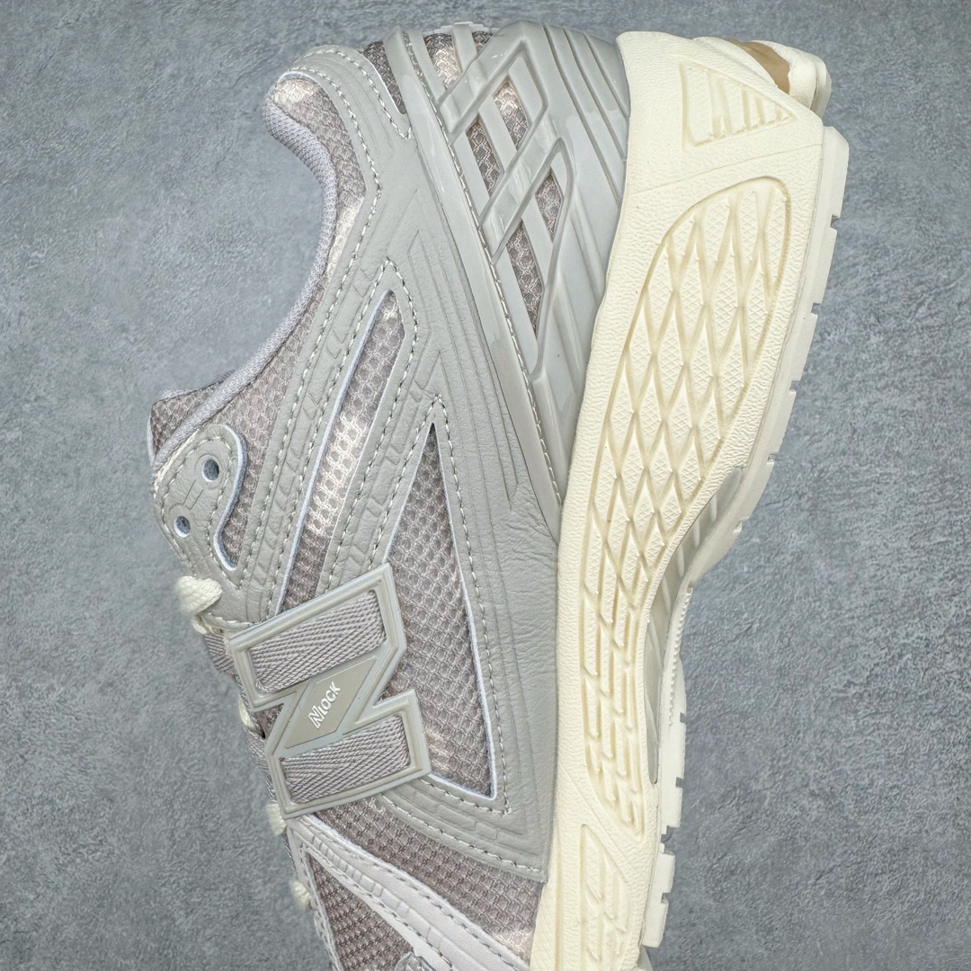 图片[7]-＃DT纯原 新百伦NB New Balance M1906系列 全套原楦原纸板原厂数据开发 进口三明治网面 原装进口皮料正确绒感卡色 正确中底拉帮中底网布细节 原厂标裁 带紫光防伪 定制后跟透明水晶模块 冲裁组合 大底贴合程度胶水上色把控完美 整洁度挑战全网艺术家 多道序QC把关品质完善 匠心打造 耗时两个月开发完成 工艺极其复杂难度可想而知 新开独立私模大底 正确六层组合大底 高端零售专供产物 尺码：36 37 37.5 38 38.5 39 40 40.5 41 42 42.5 43 44 45-选品中心